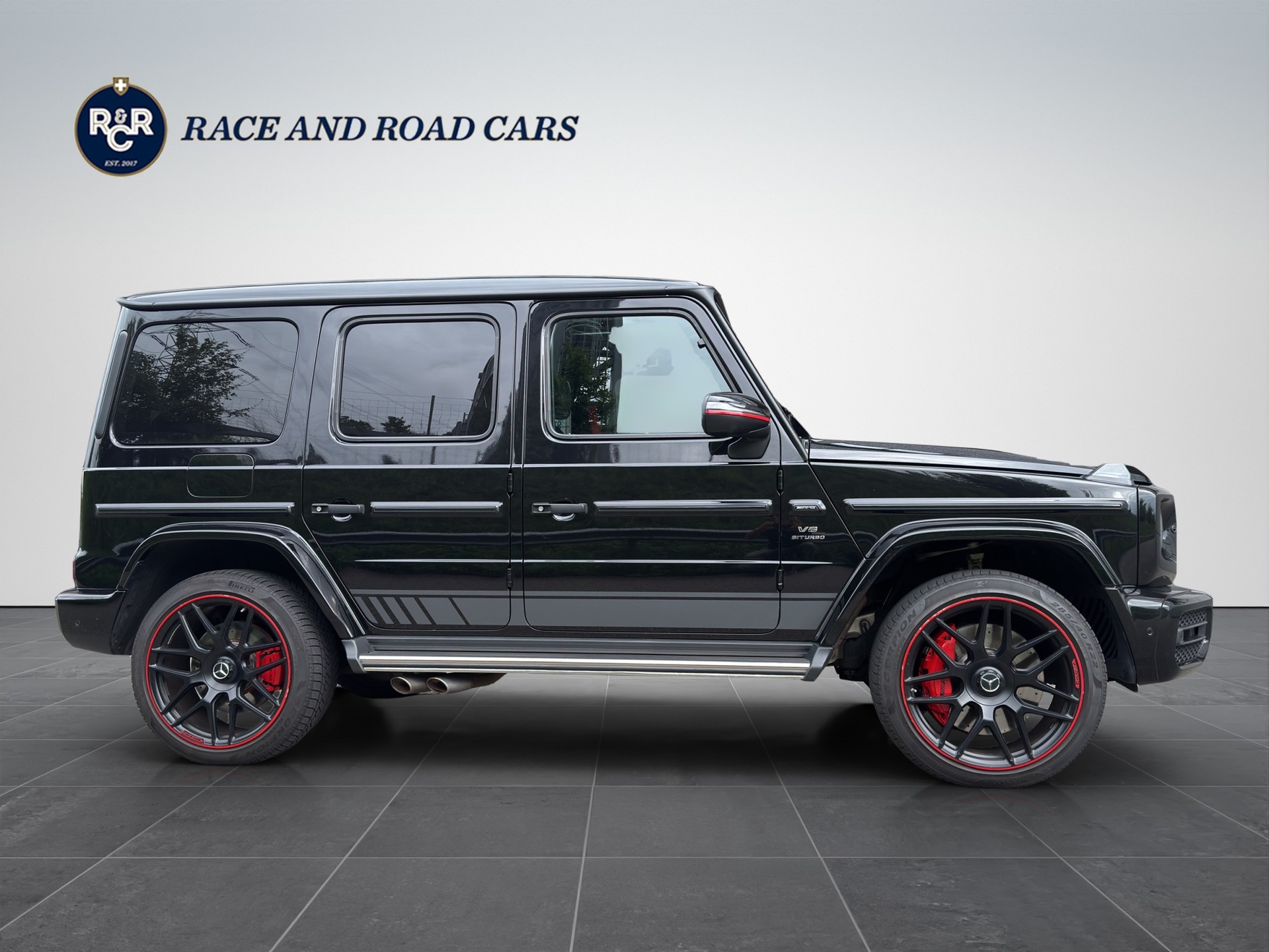 MERCEDES-BENZ G 63 AMG-showroom-element-3