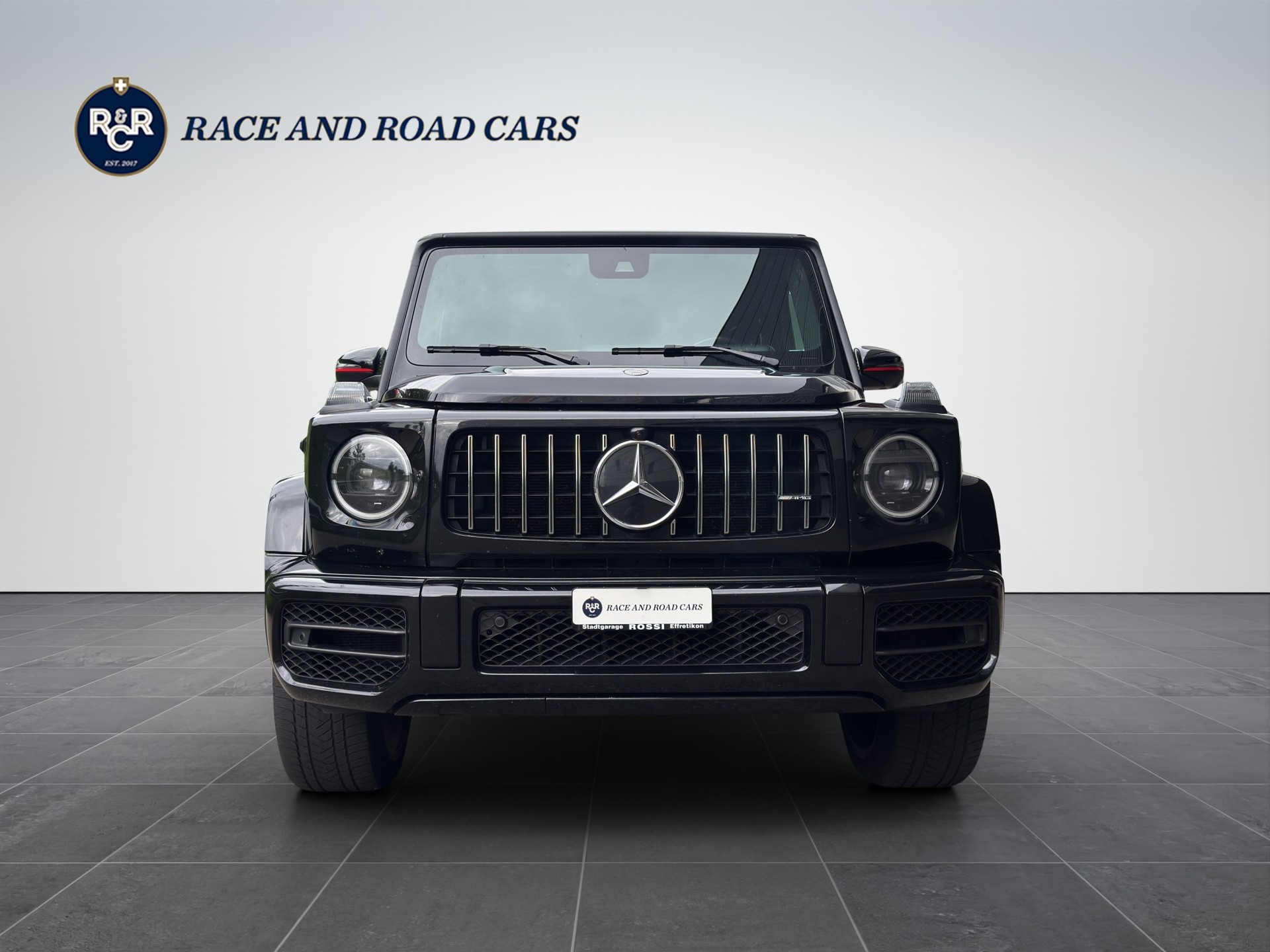 MERCEDES-BENZ G 63 AMG-showroom-element-1