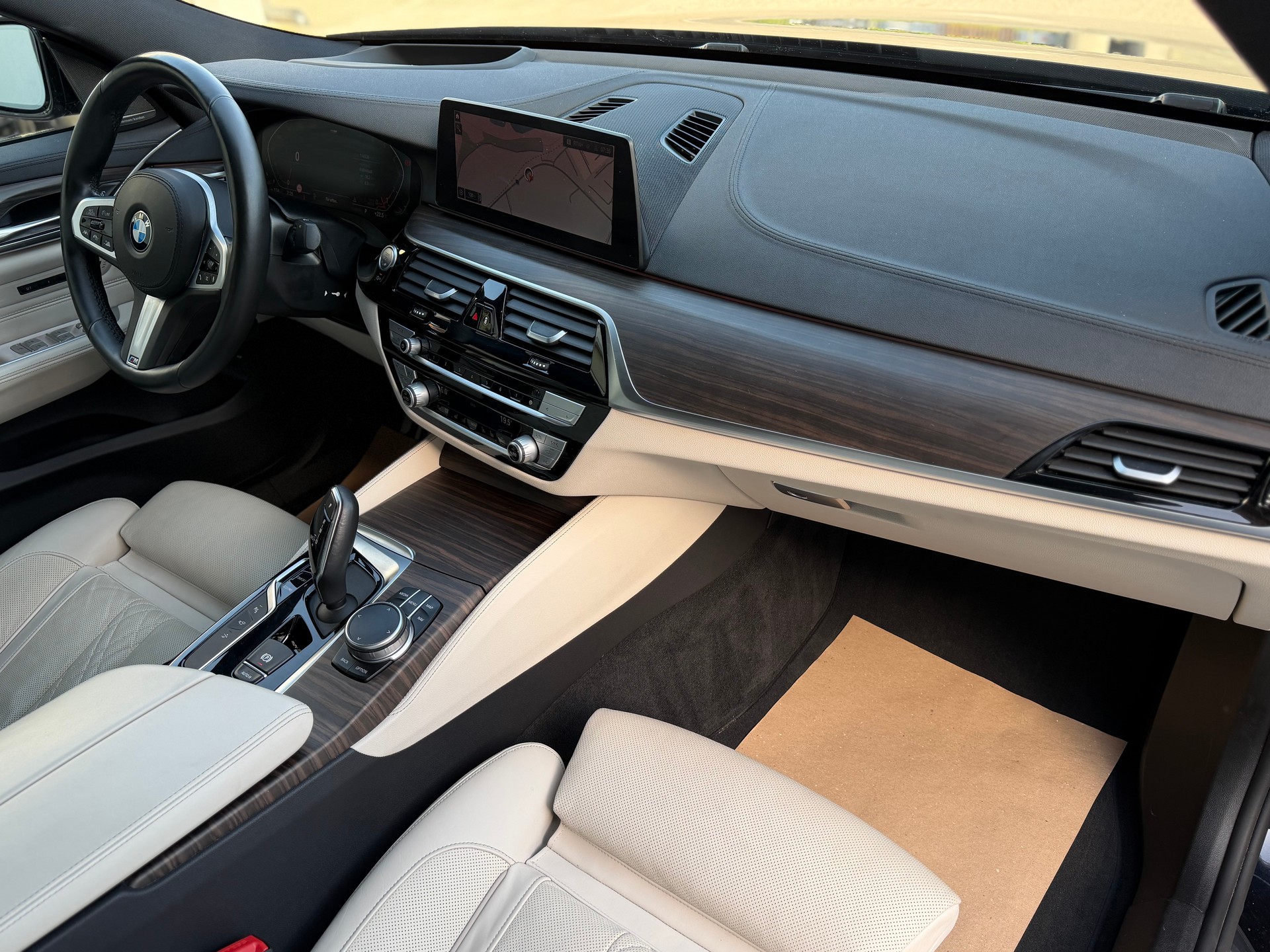 BMW 640i GT xDrive Steptronic M-Sport-image-15