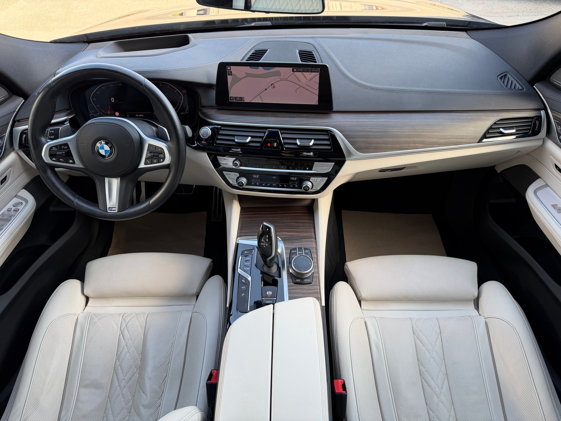 BMW 640i GT xDrive Steptronic M-Sport-image-12