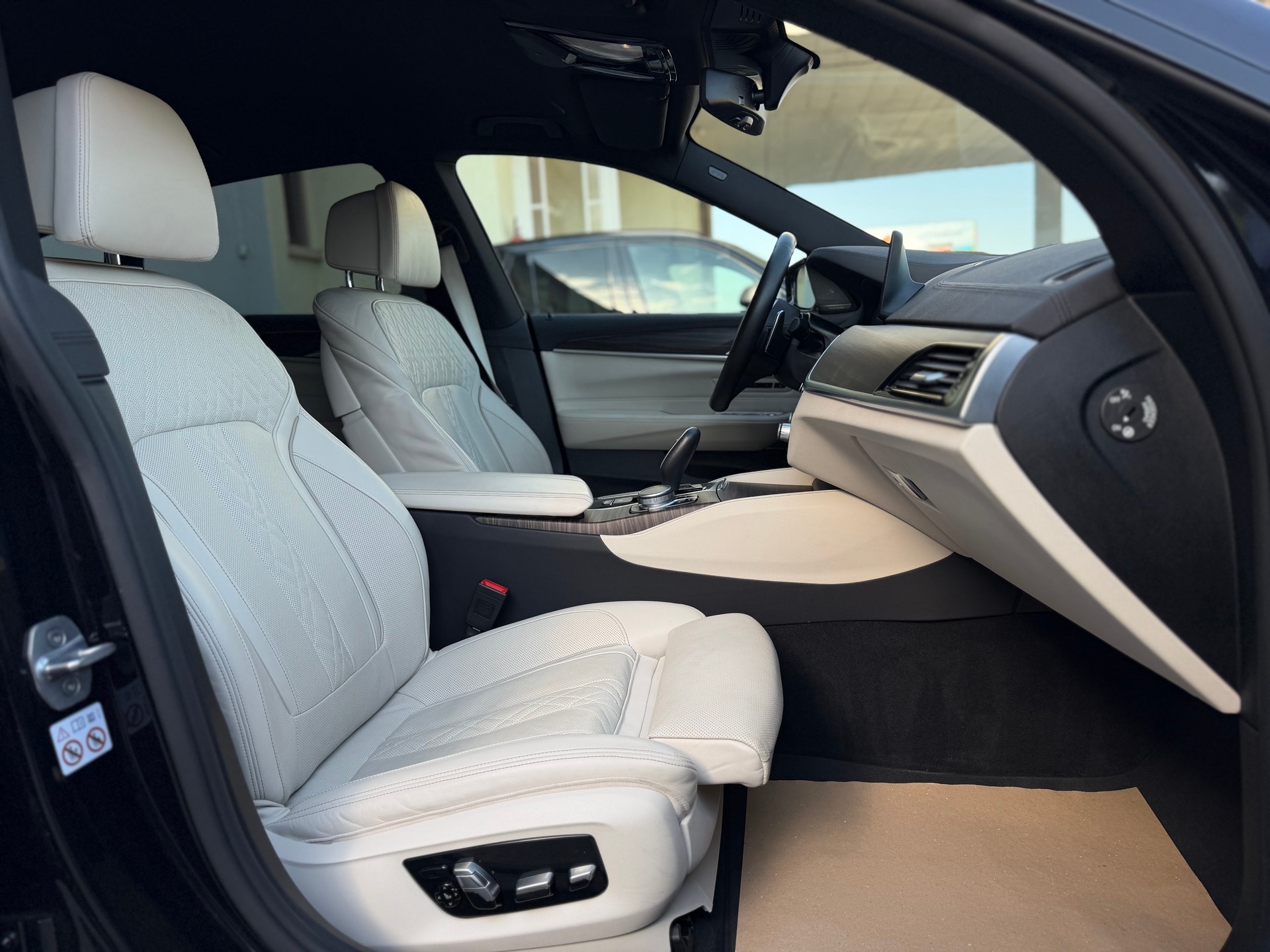 BMW 640i GT xDrive Steptronic M-Sport-image-14