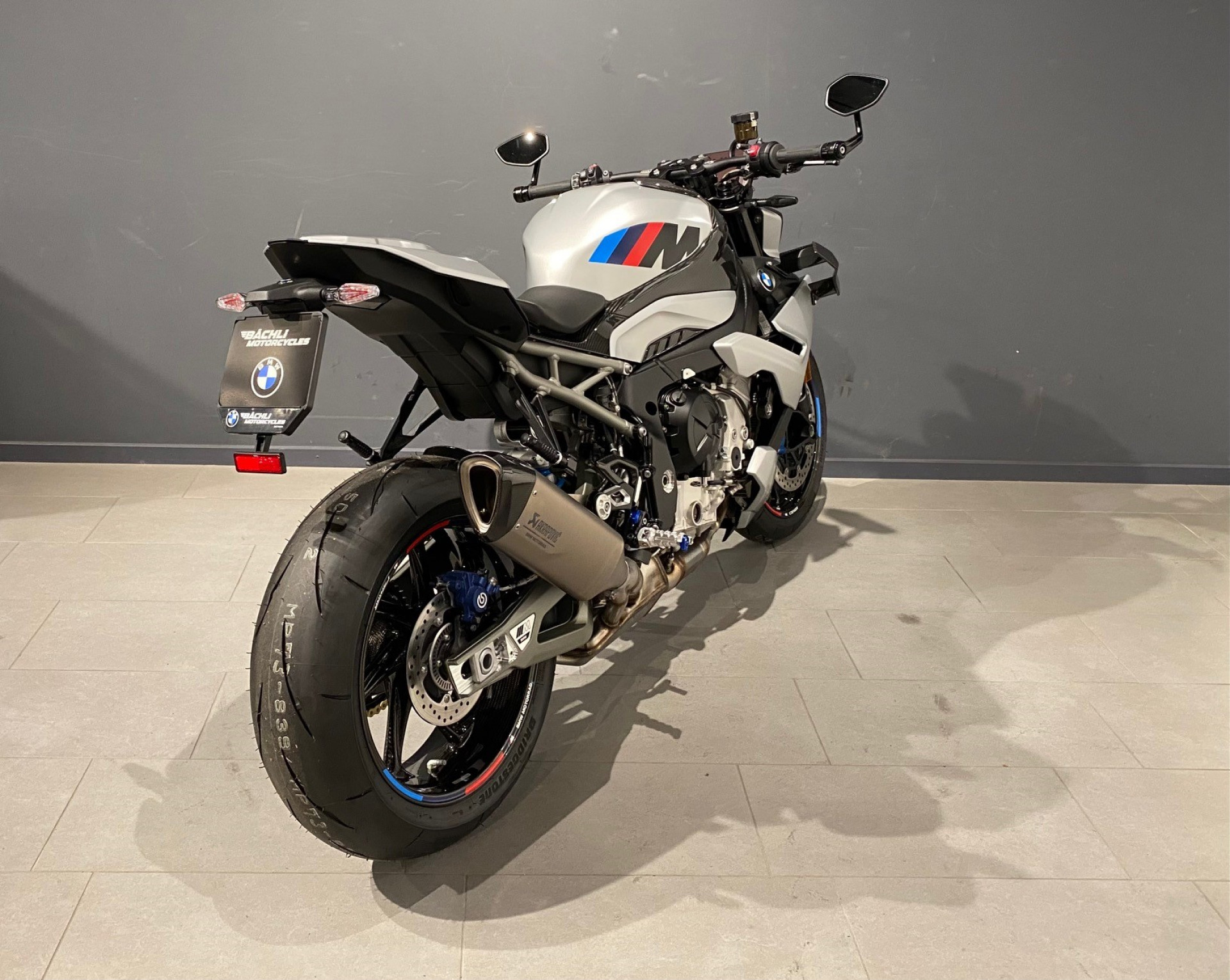 BMW M 1000 R-image-5