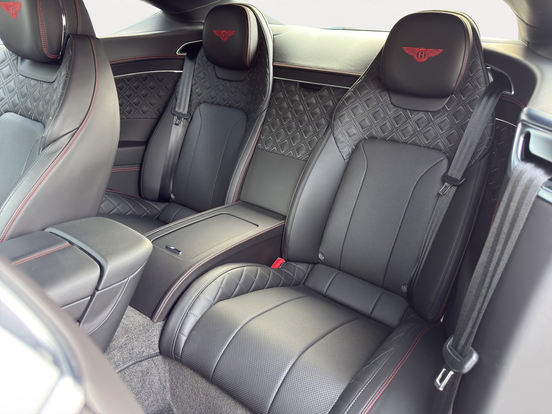 BENTLEY Continental GT 4.0 V8-image-10
