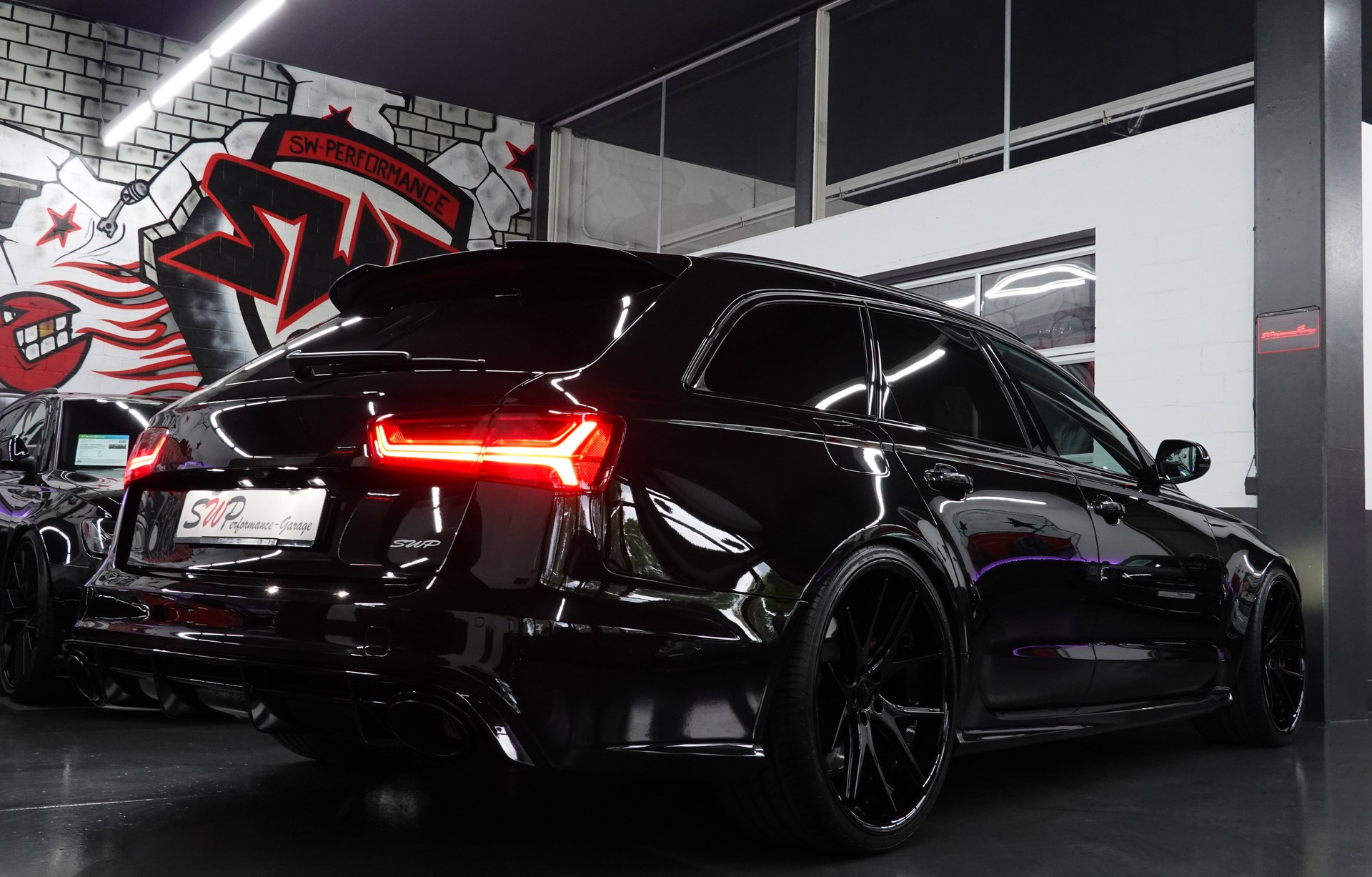 AUDI RS6 AVANT 4.0 TFSI V8 BLACK PERFORMANCE QUATTRO ON 22"-image-20