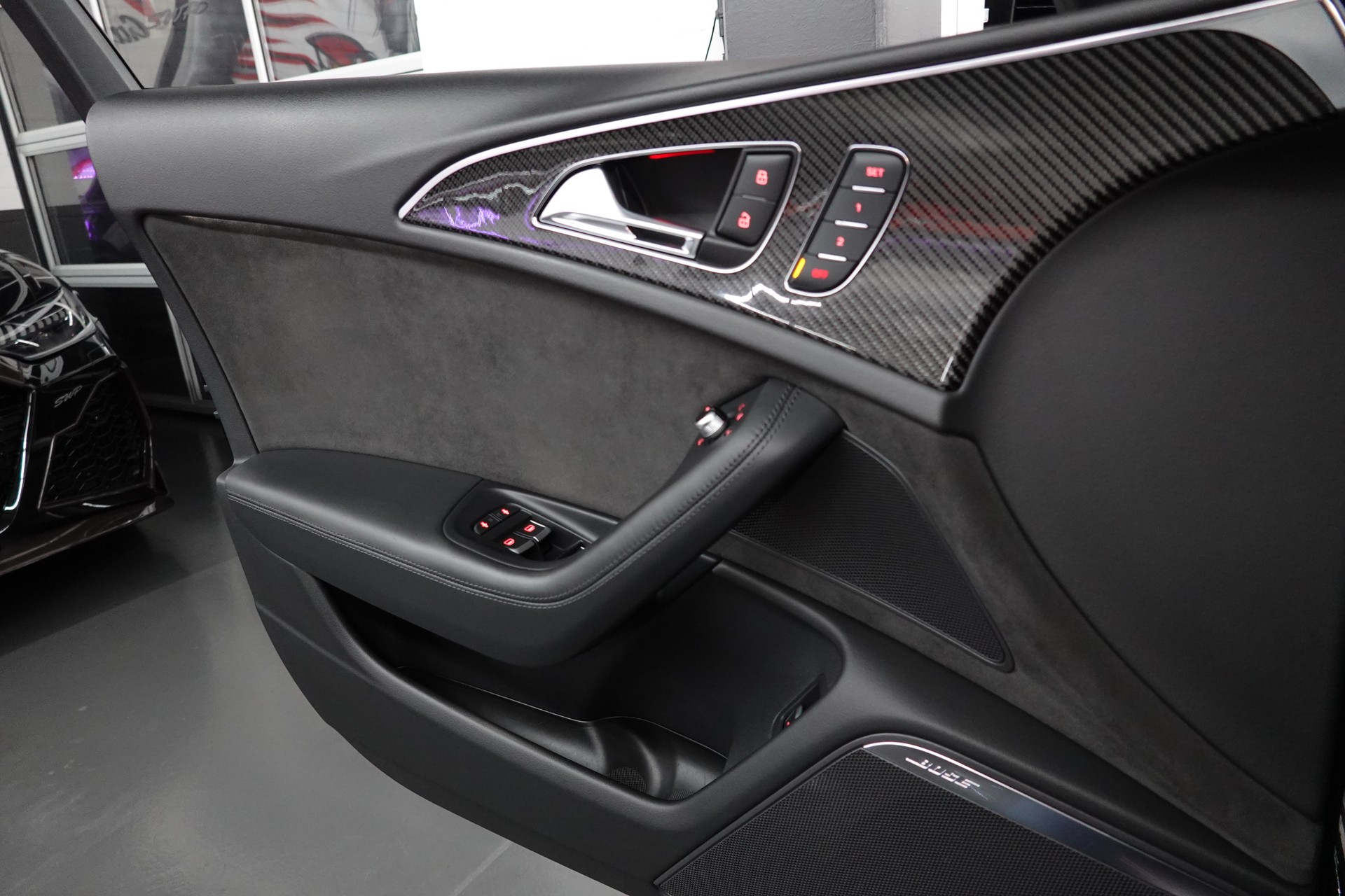 AUDI RS6 AVANT 4.0 TFSI V8 BLACK PERFORMANCE QUATTRO ON 22"-image-29