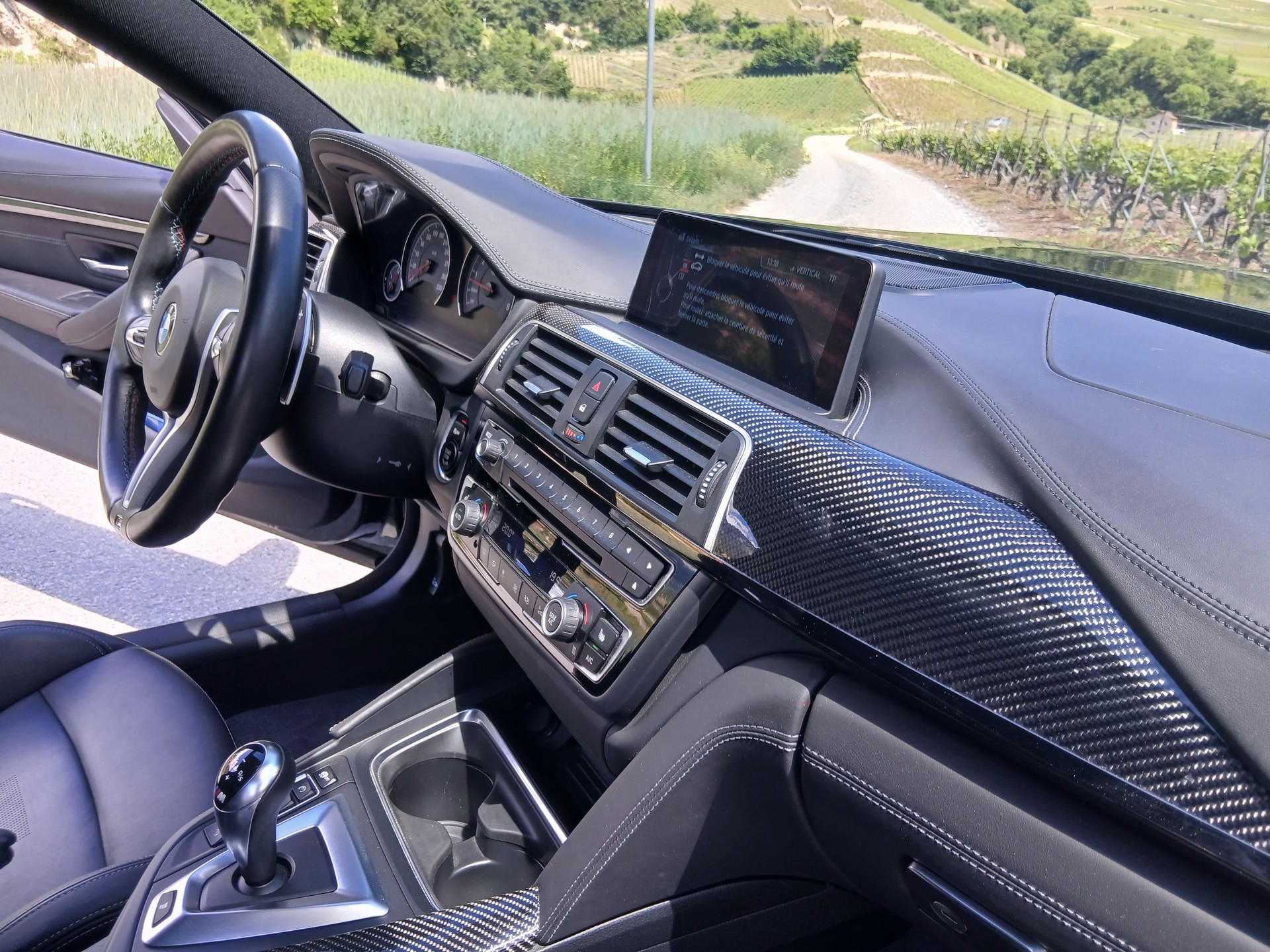 BMW M4-image-3