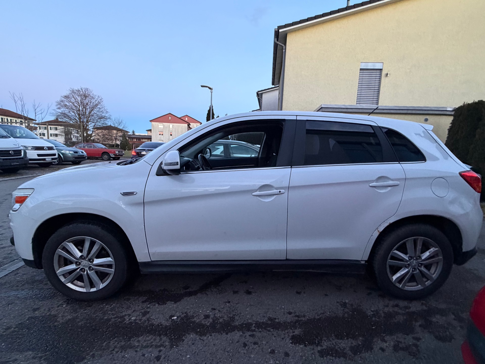 MITSUBISHI ASX 2.2 DID Navigator 4WD Automatic-image-5