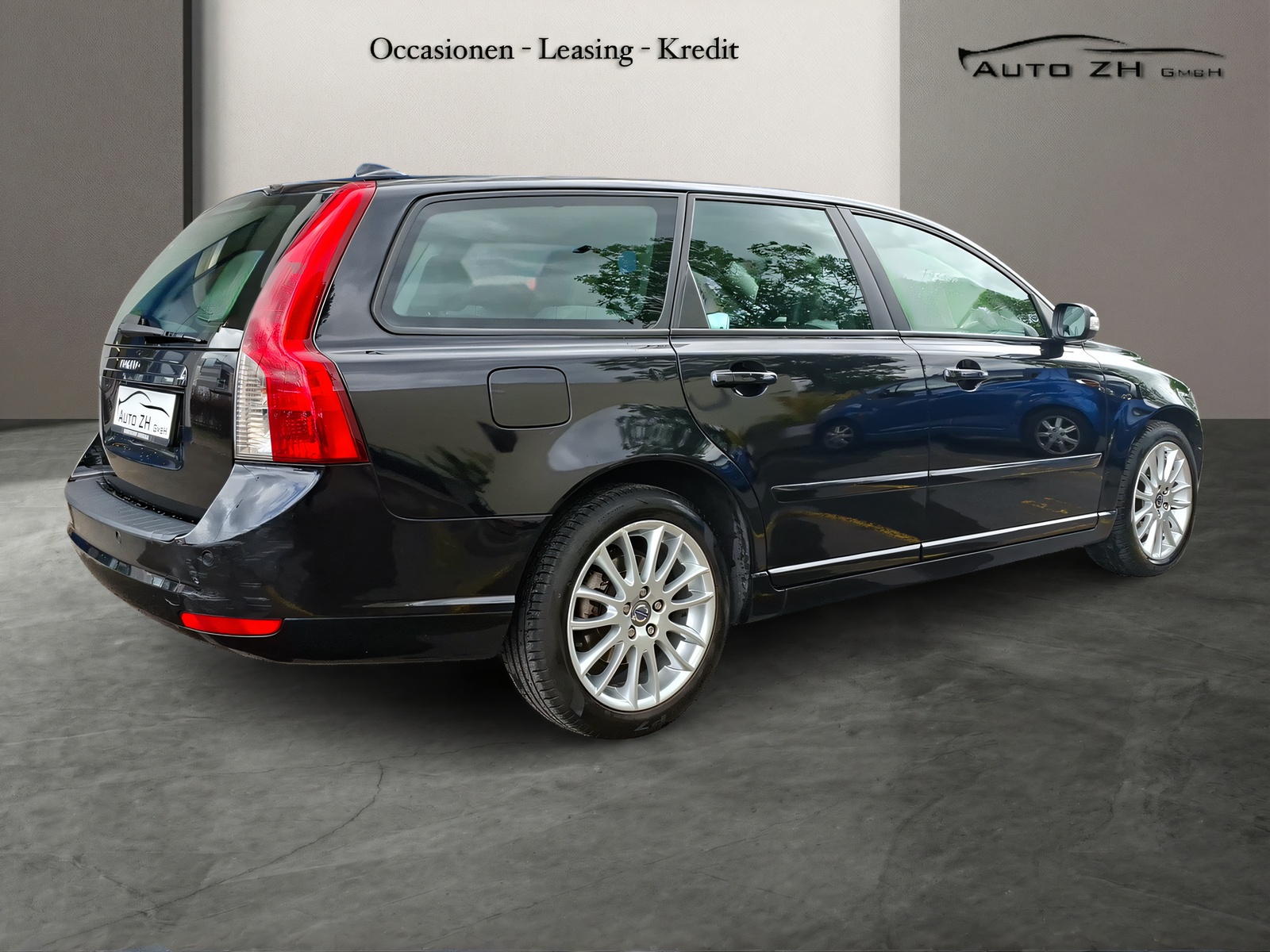VOLVO V50 2.0D Momentum-image-3