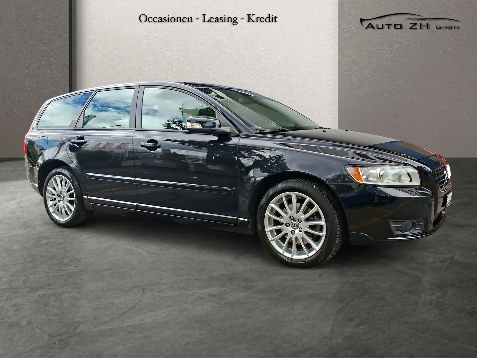 VOLVO V50 2.0D Momentum-image-1