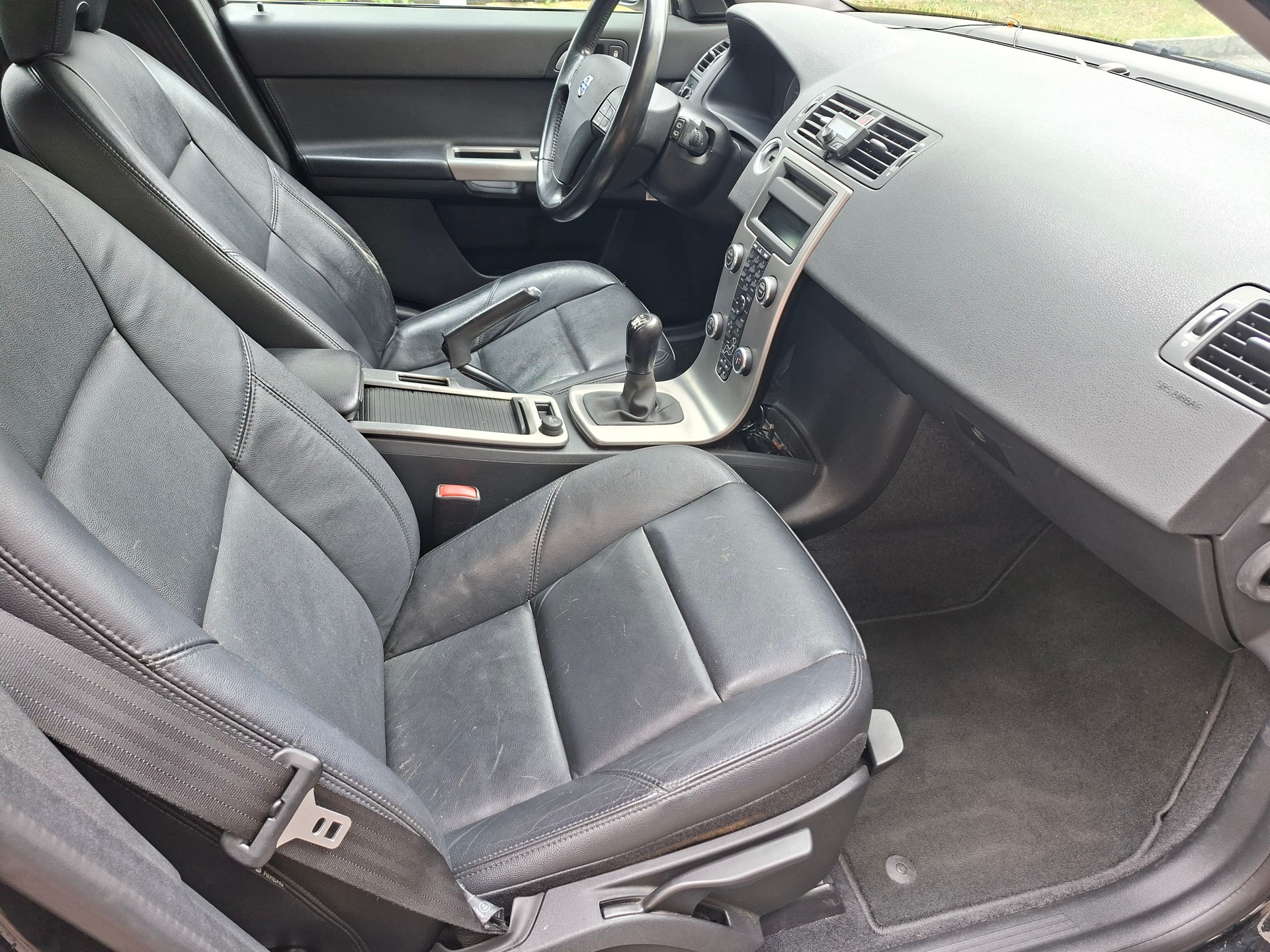 VOLVO V50 2.0D Momentum-image-7