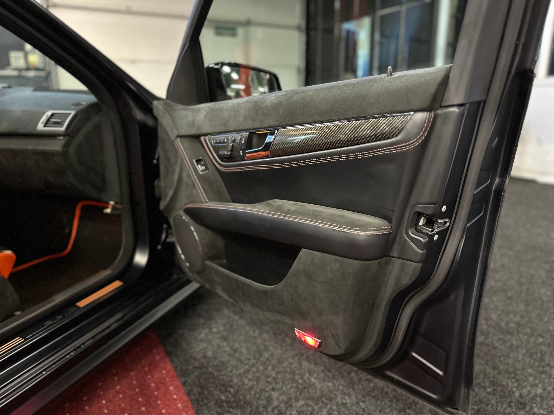 MERCEDES-BENZ C 63 AMG Avantgarde 7G-Tronic-image-8