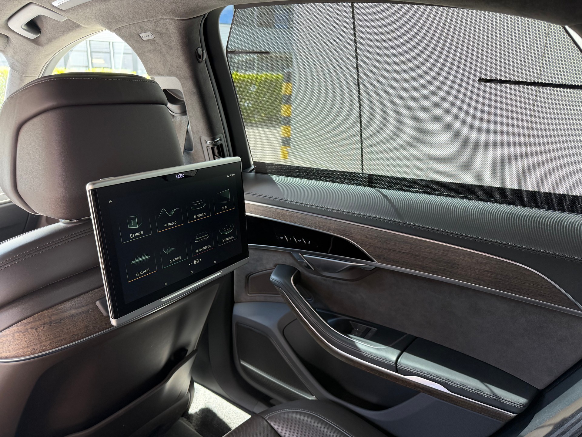 AUDI A8 50 TDI quattro tiptronic-image-11