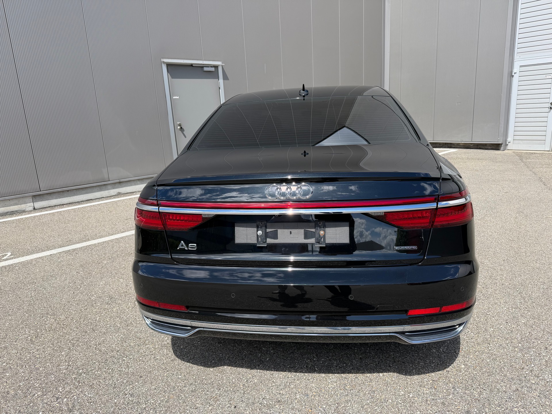 AUDI A8 50 TDI quattro tiptronic-image-2
