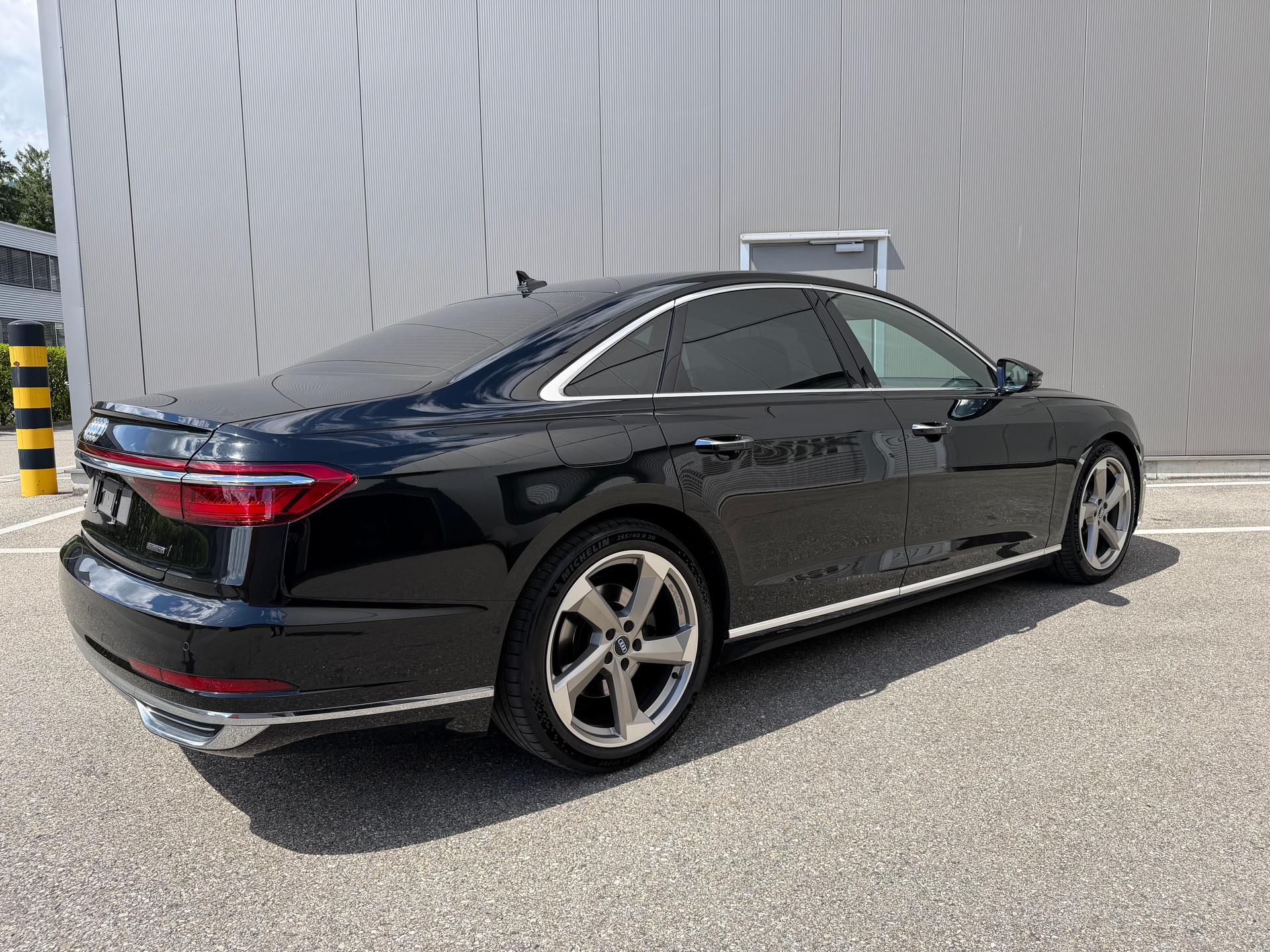AUDI A8 50 TDI quattro tiptronic-image-3