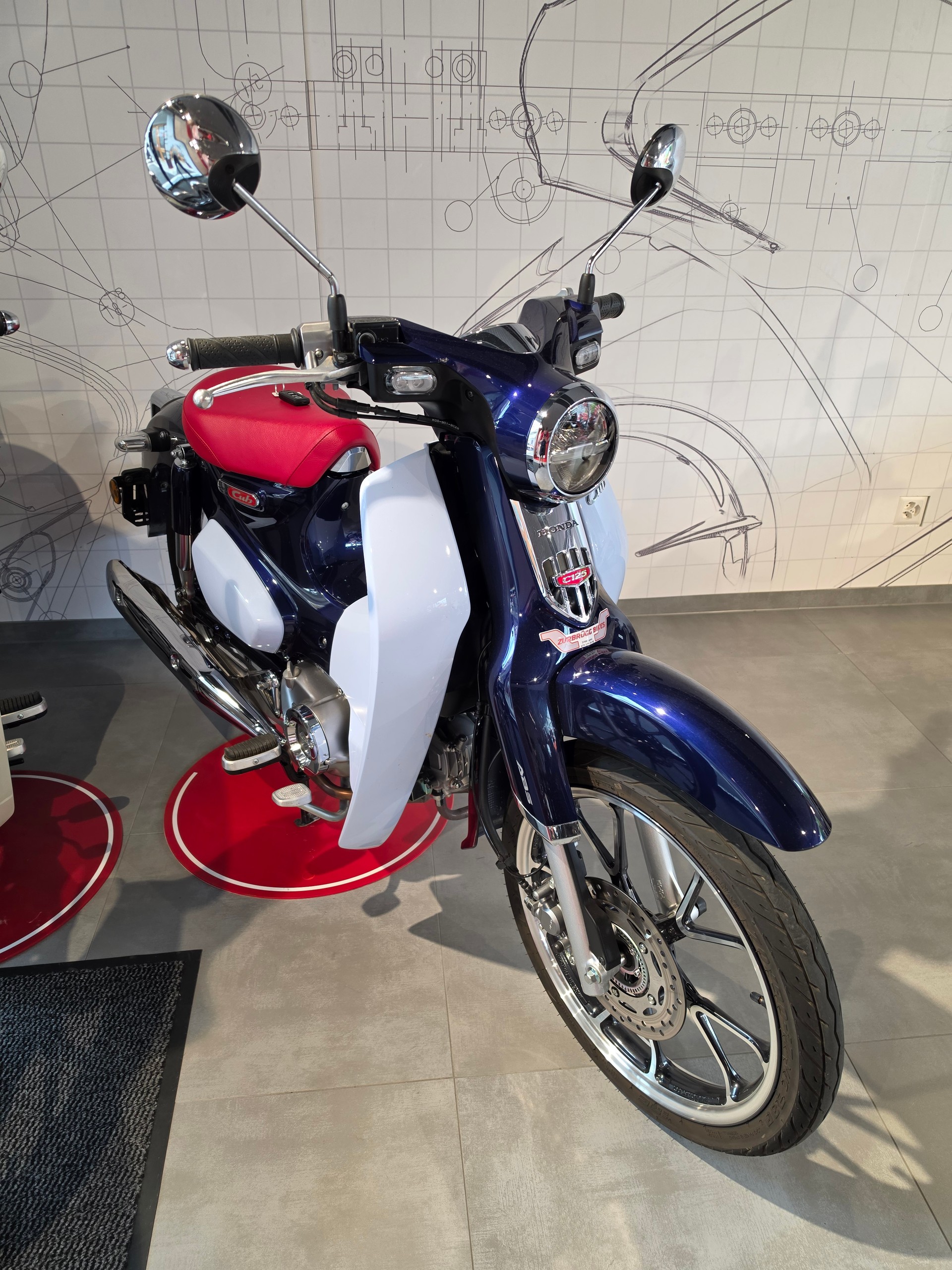 HONDA C 125 Super Cub-image-0