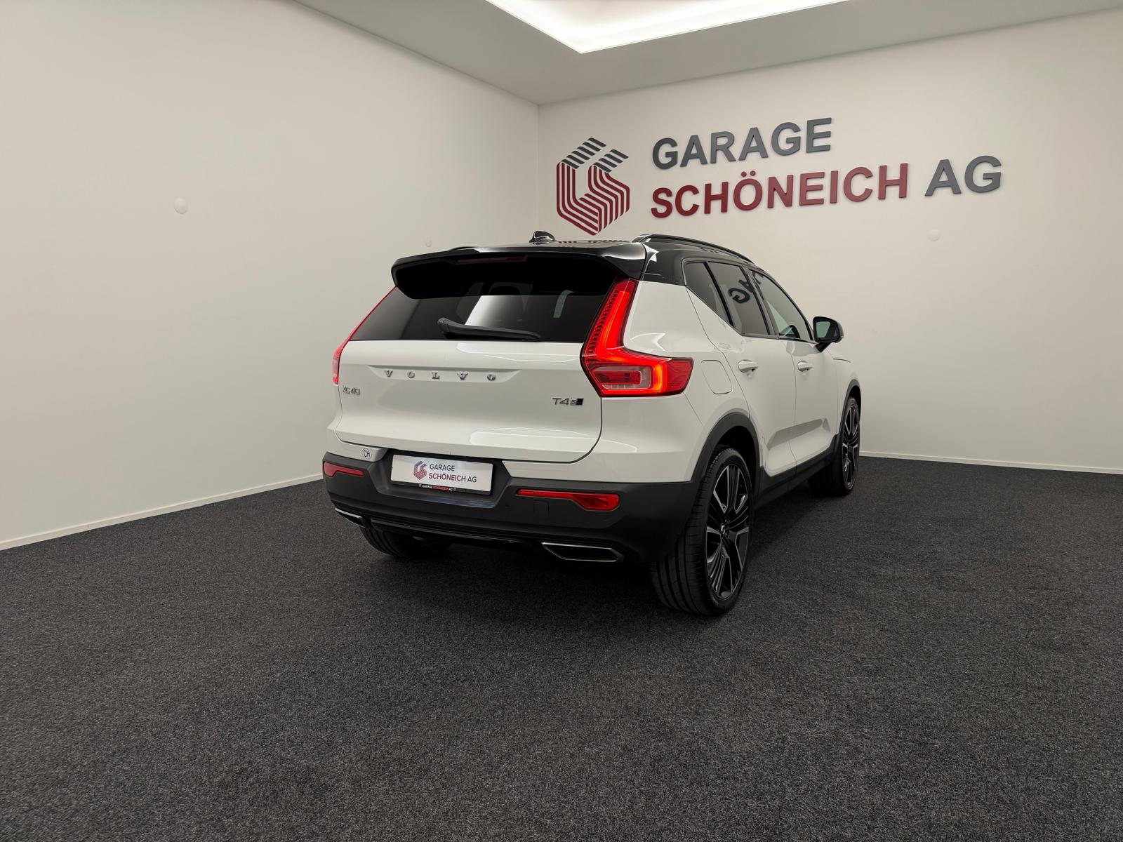 VOLVO XC40 T4 AWD Momentum Geartronic-image-4