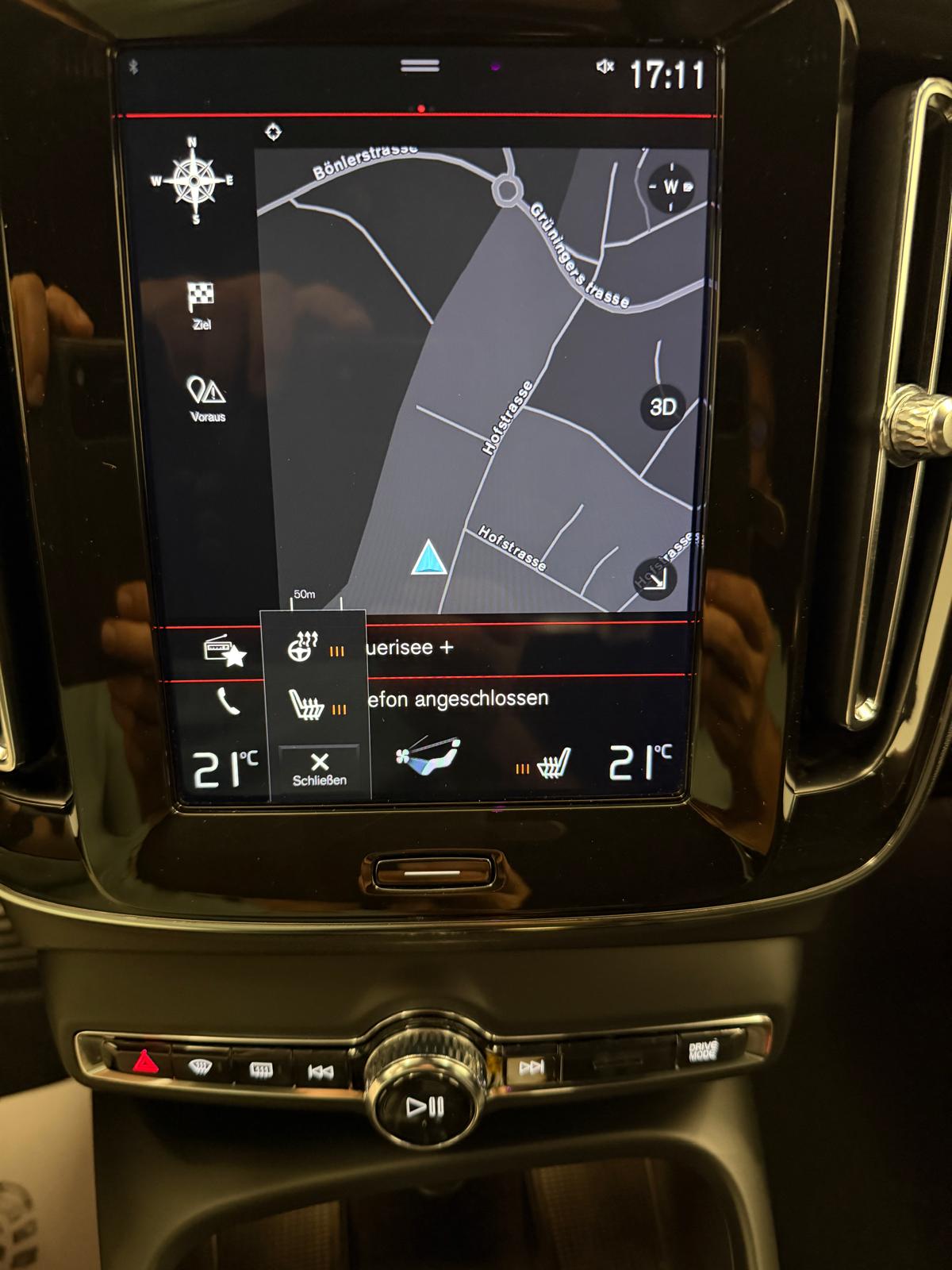 VOLVO XC40 T4 AWD Momentum Geartronic-image-17