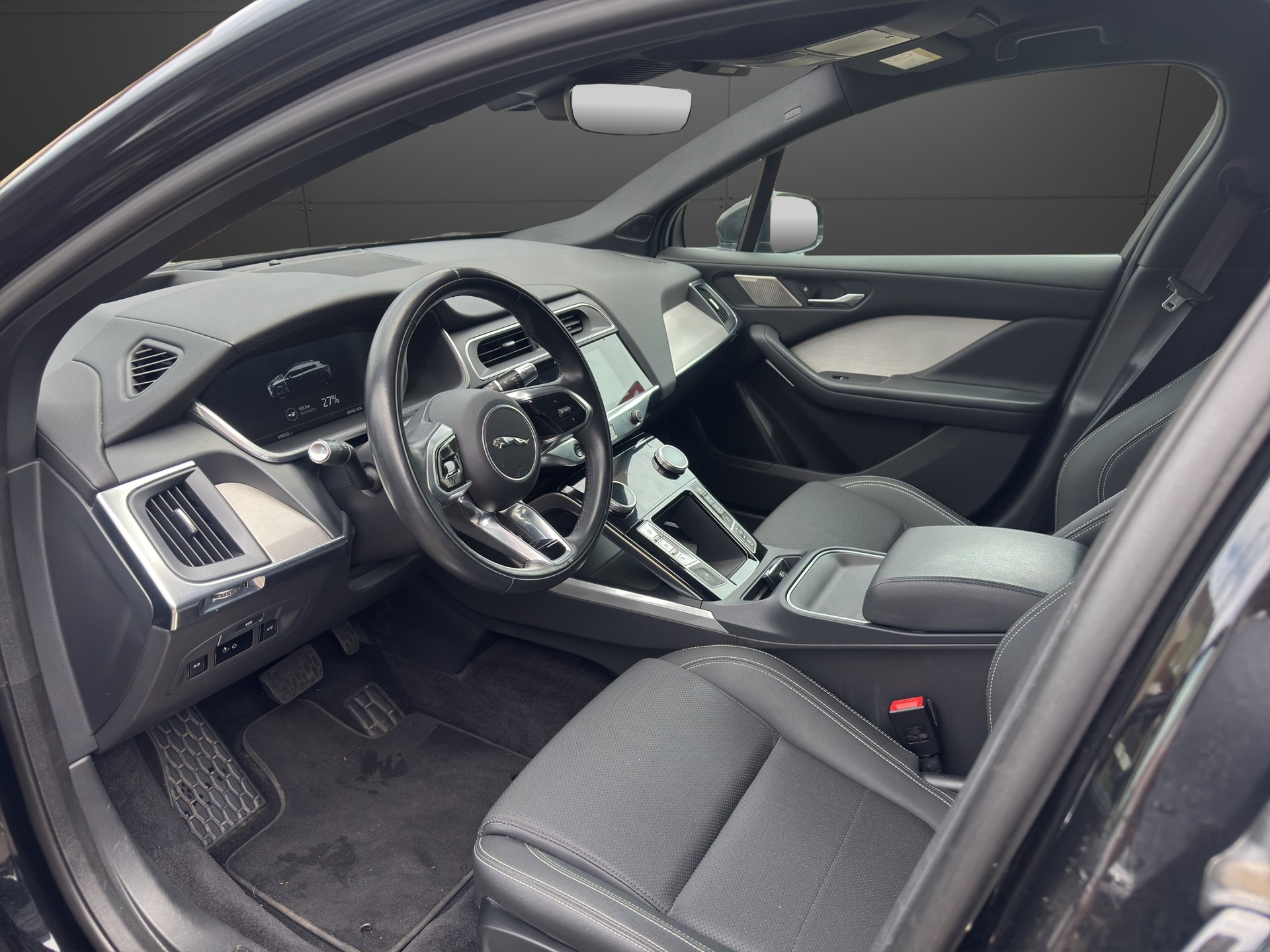 JAGUAR I-Pace EV400 Black AWD-image-8
