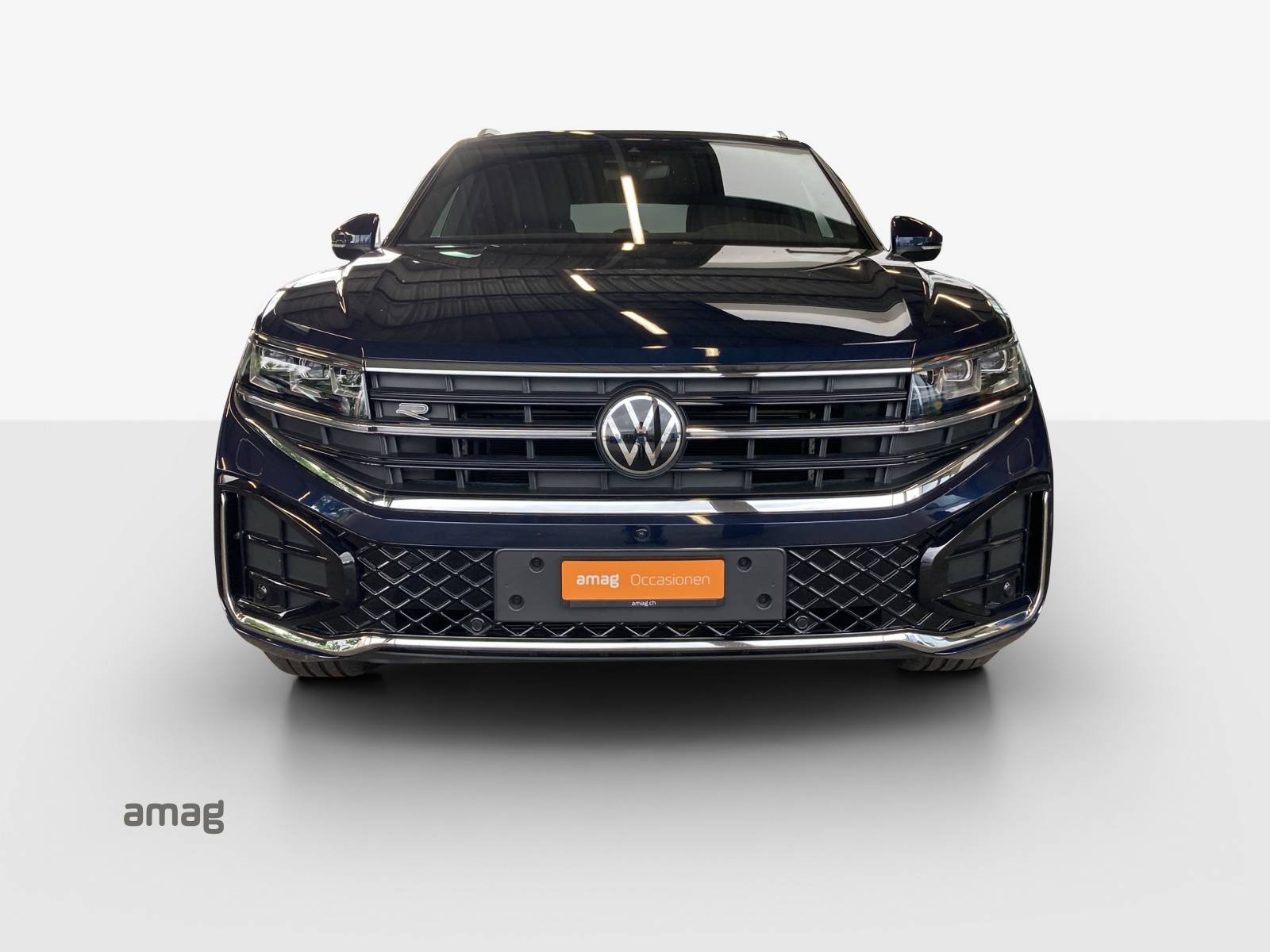 VW Touareg 3.0 TDI R-Line Tiptronic-image-6