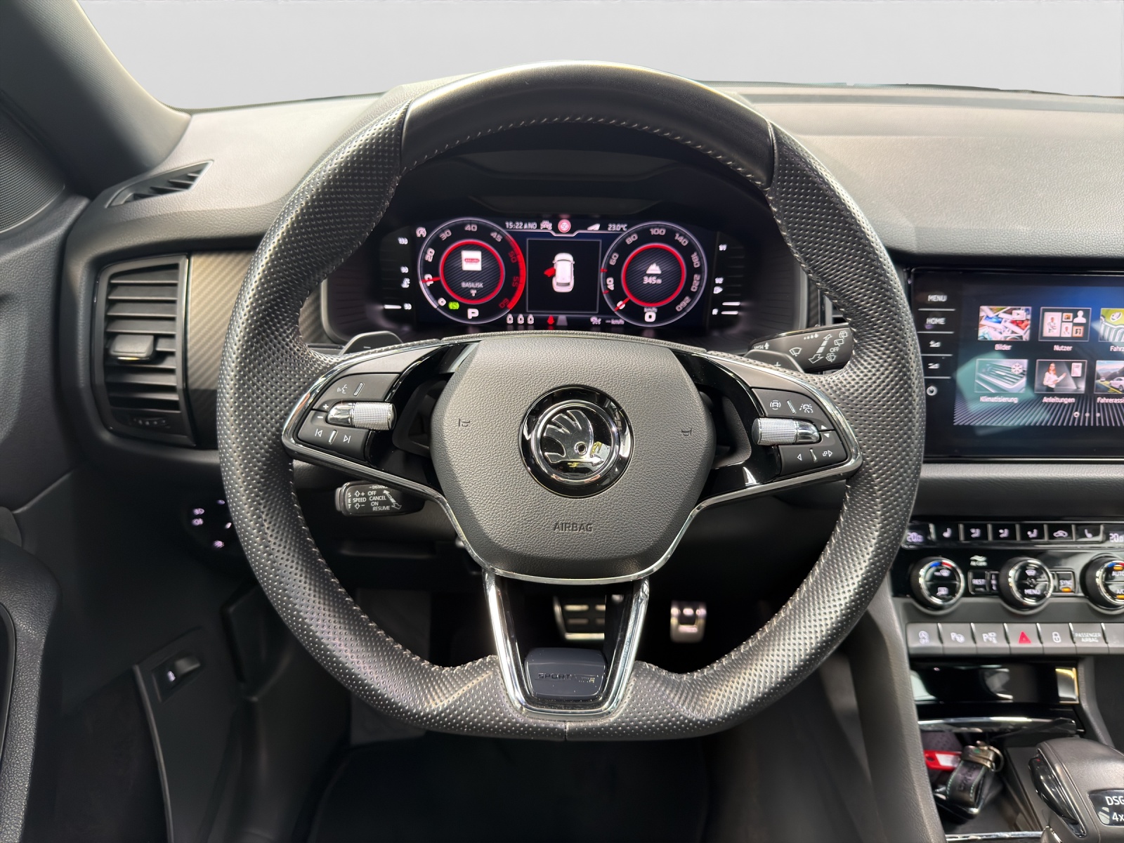 SKODA Kodiaq 2.0 TDI SCR SportLine 4x4 DSG-image-13