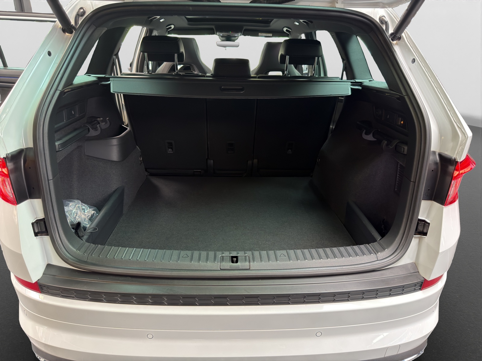 SKODA Kodiaq 2.0 TDI SCR SportLine 4x4 DSG-image-14