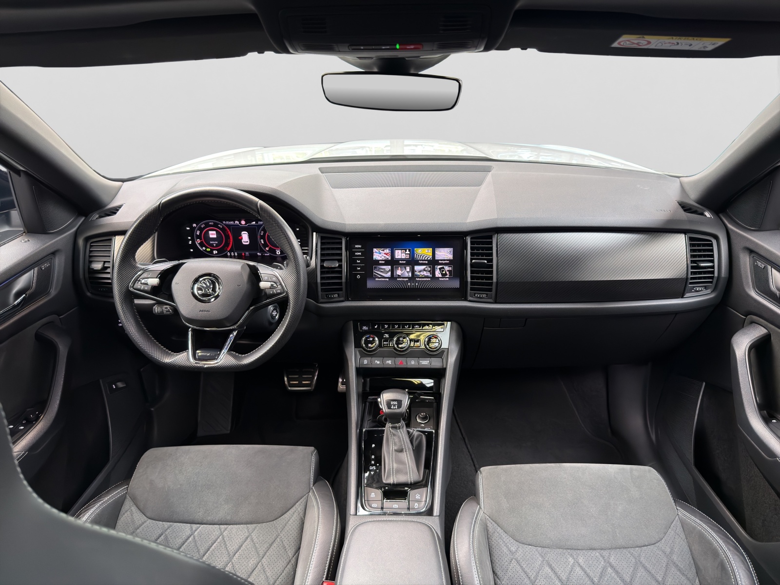 SKODA Kodiaq 2.0 TDI SCR SportLine 4x4 DSG-image-11