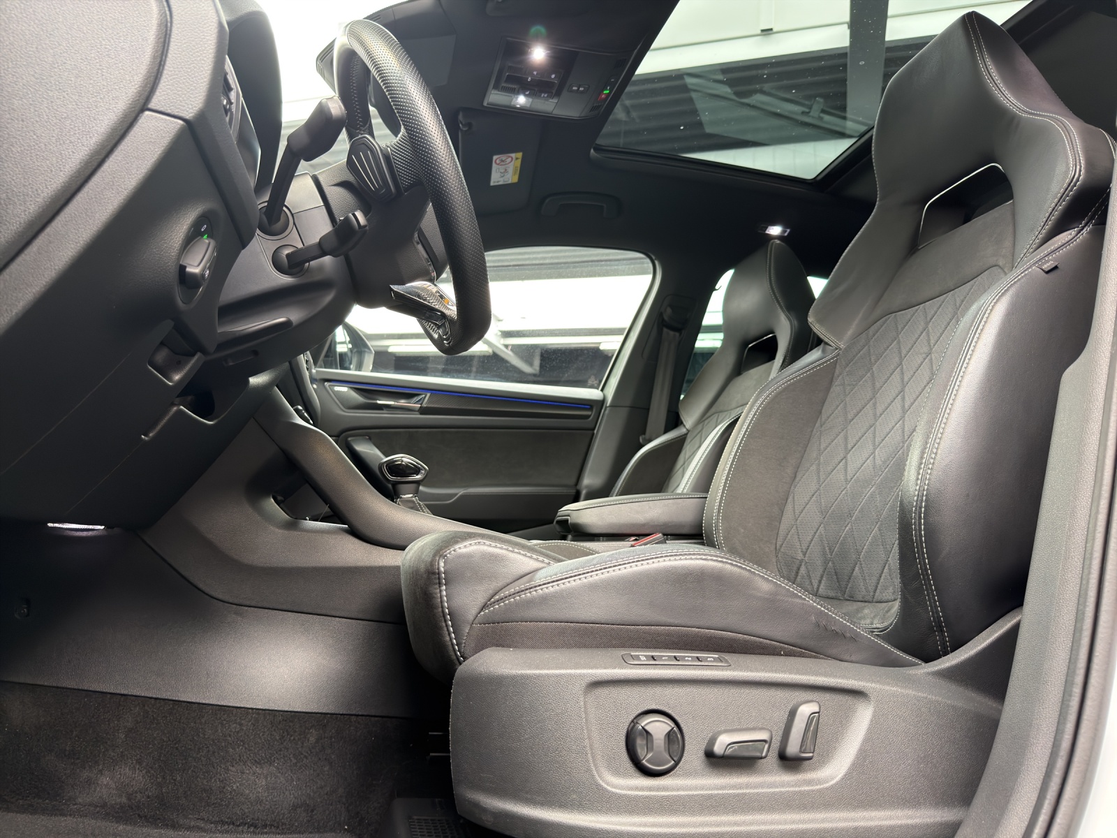 SKODA Kodiaq 2.0 TDI SCR SportLine 4x4 DSG-image-9