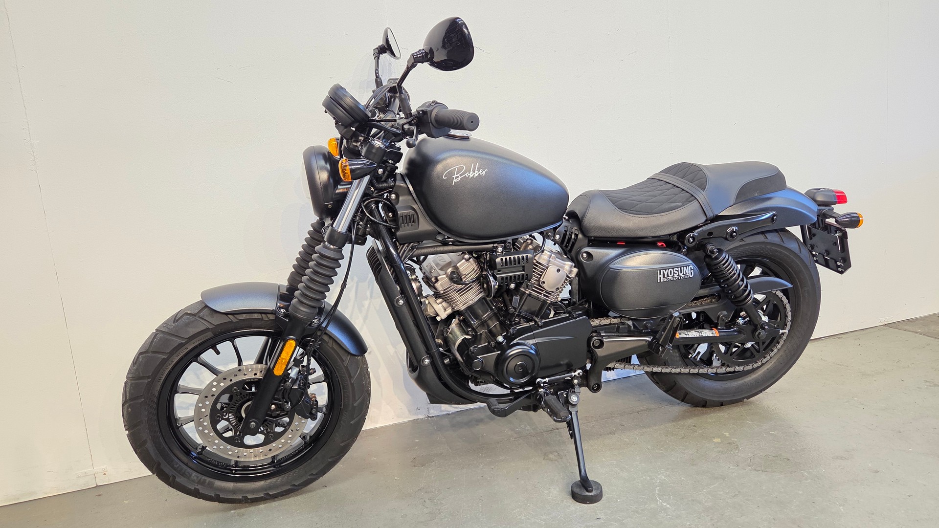HYOSUNG GV 300 Bobber-image-3