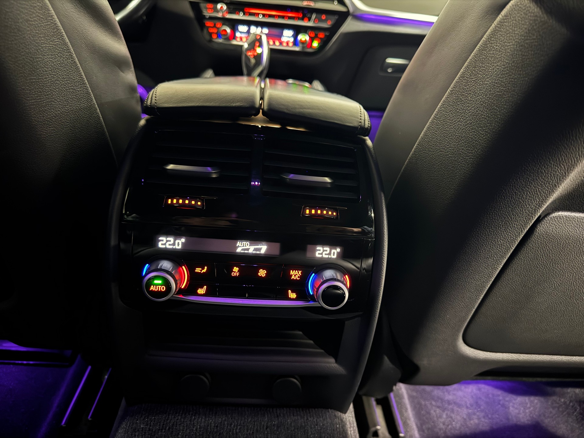 BMW 640i GT xDrive M-Packet Steptronic | 1.Hand | CH |-image-12