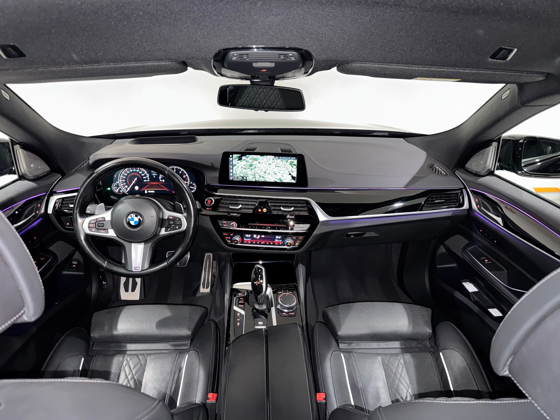 BMW 640i GT xDrive M-Packet Steptronic | 1.Hand | CH |-image-10