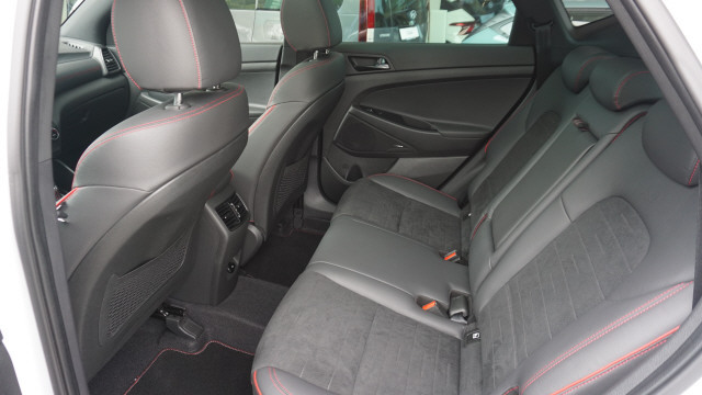 HYUNDAI Tucson 2.0 CRDI N-Line4WD-image-8