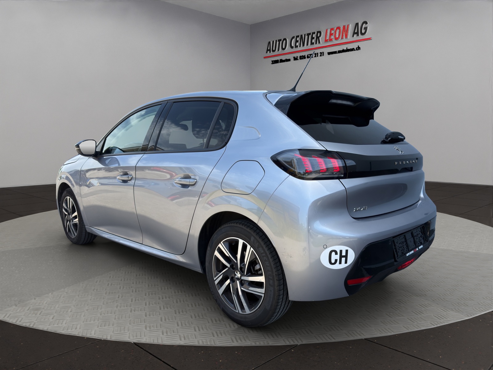 PEUGEOT 208 1.2 PureTech Allure EAT8-showroom-element-3