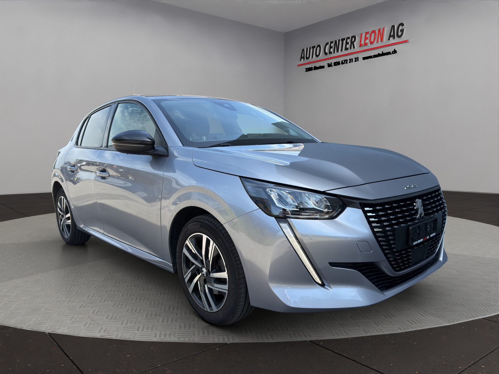 PEUGEOT 208 1.2 PureTech Allure EAT8-image-7