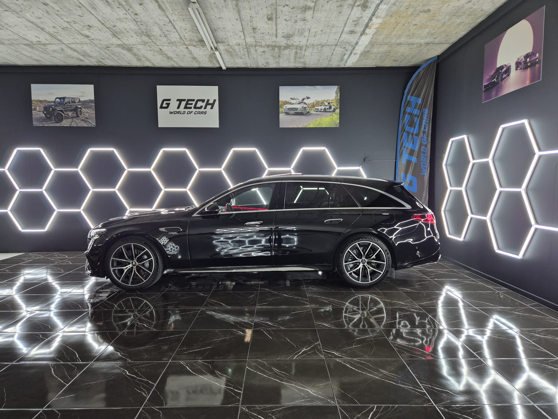 MERCEDES-BENZ E 53 Hybrid T 4Matic+ 9G-Tronic-showroom-element-1