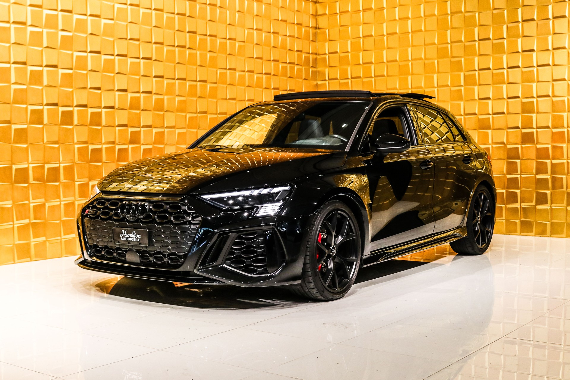 AUDI RS3 Sportback 2.5 TSI quattro S-tronic-showroom-element-3