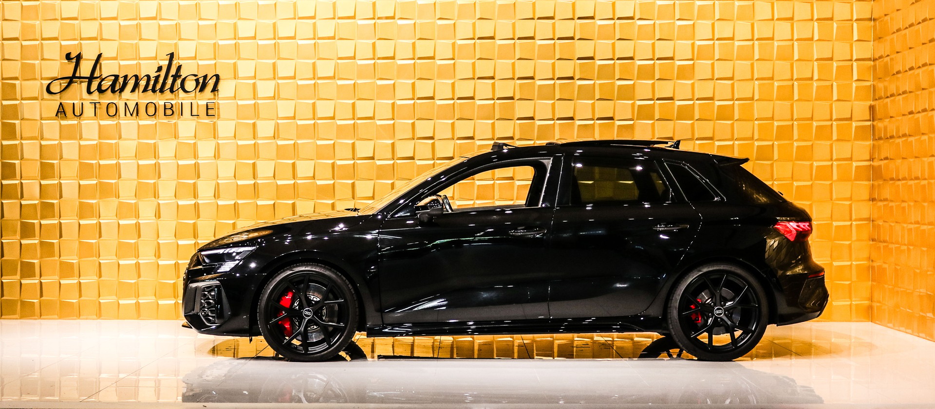 AUDI RS3 Sportback 2.5 TSI quattro S-tronic-image-4