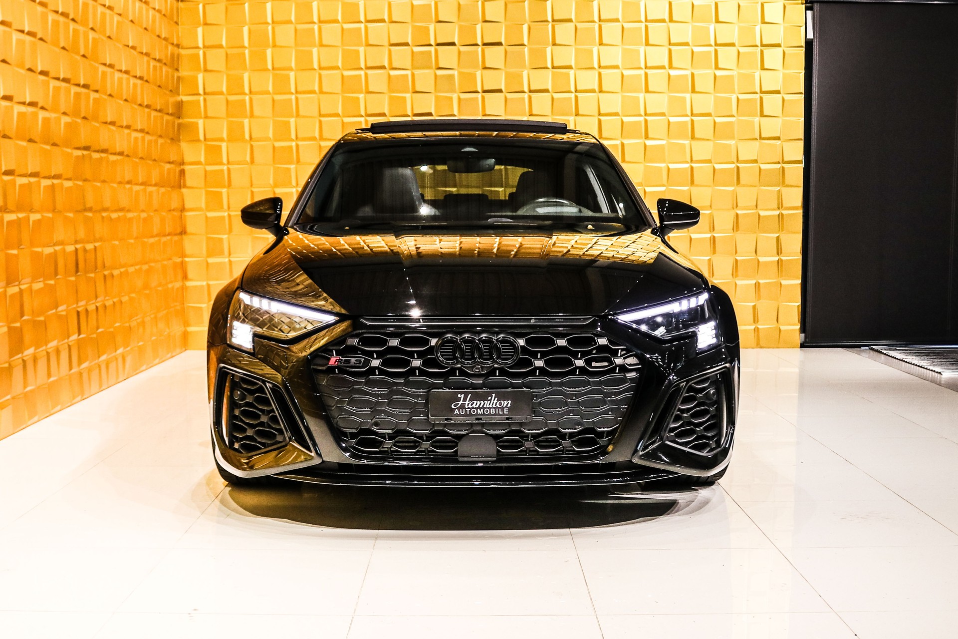 AUDI RS3 Sportback 2.5 TSI quattro S-tronic-showroom-element-2