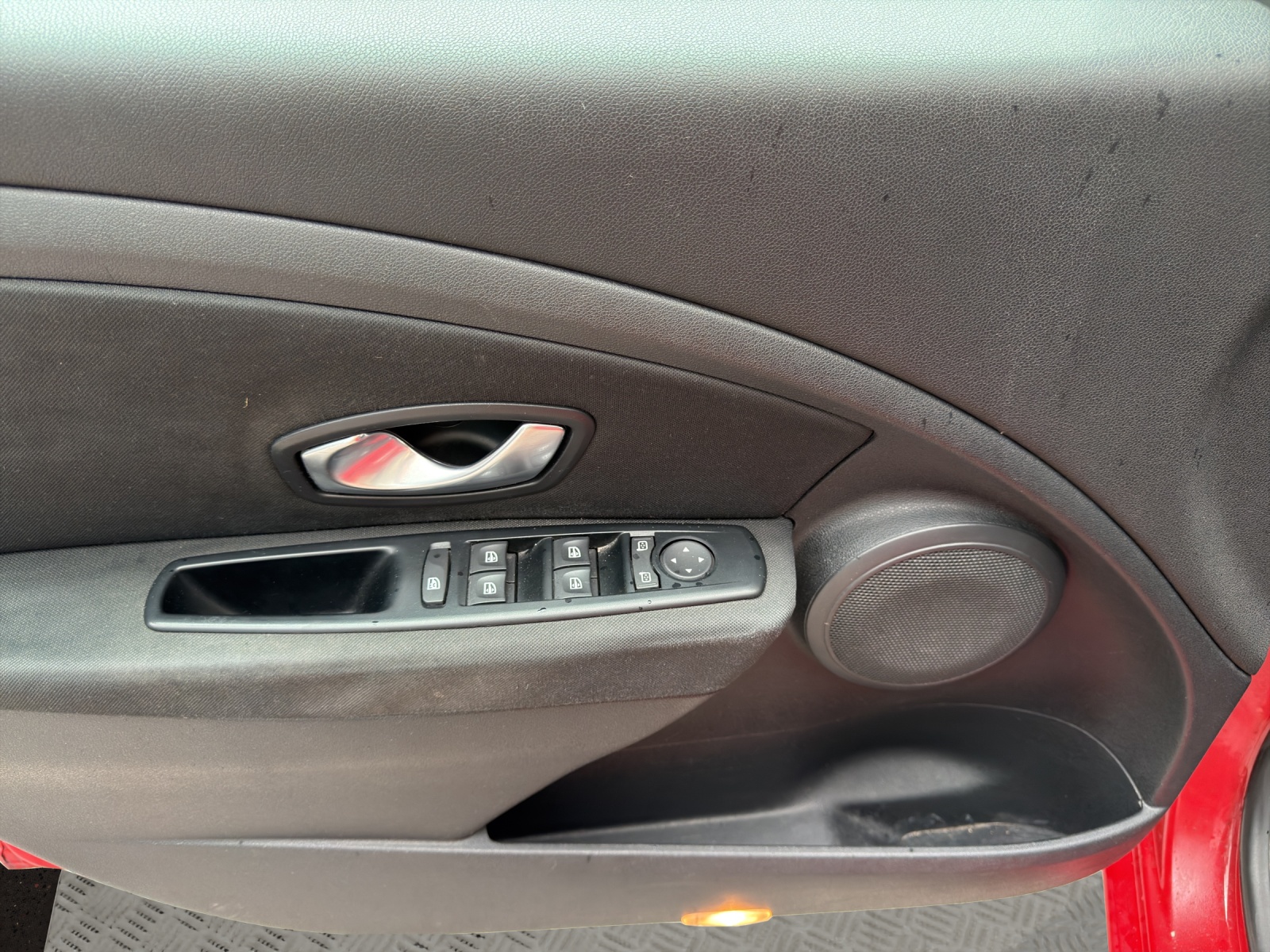 RENAULT Mégane 1.6 16V Expression-image-11