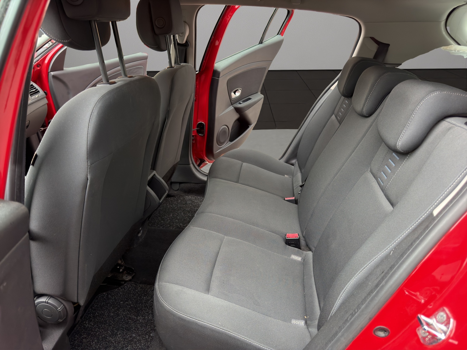 RENAULT Mégane 1.6 16V Expression-image-12
