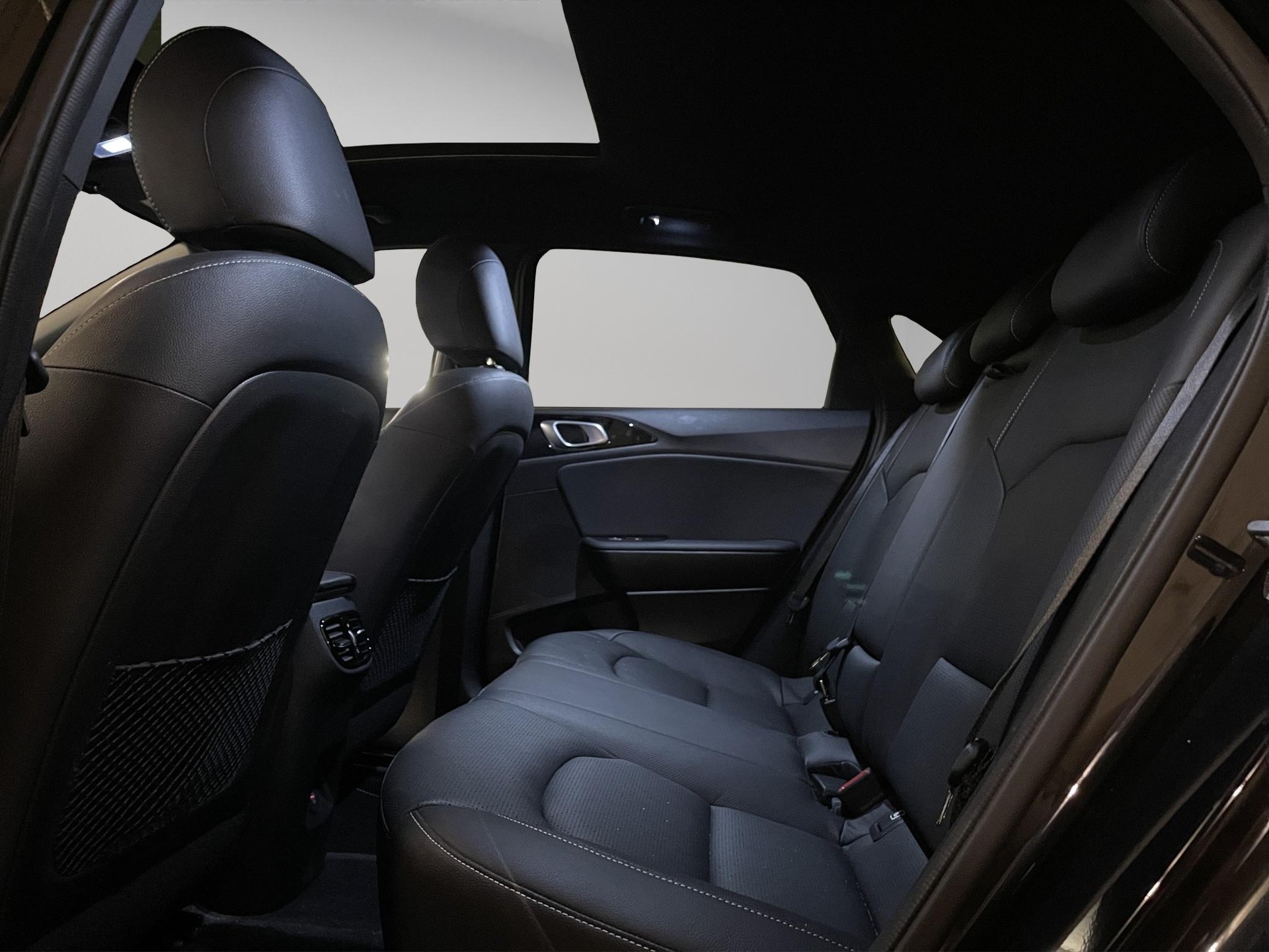 KIA Ceed 1.5 T-GDi MHEV GT-Line-image-7