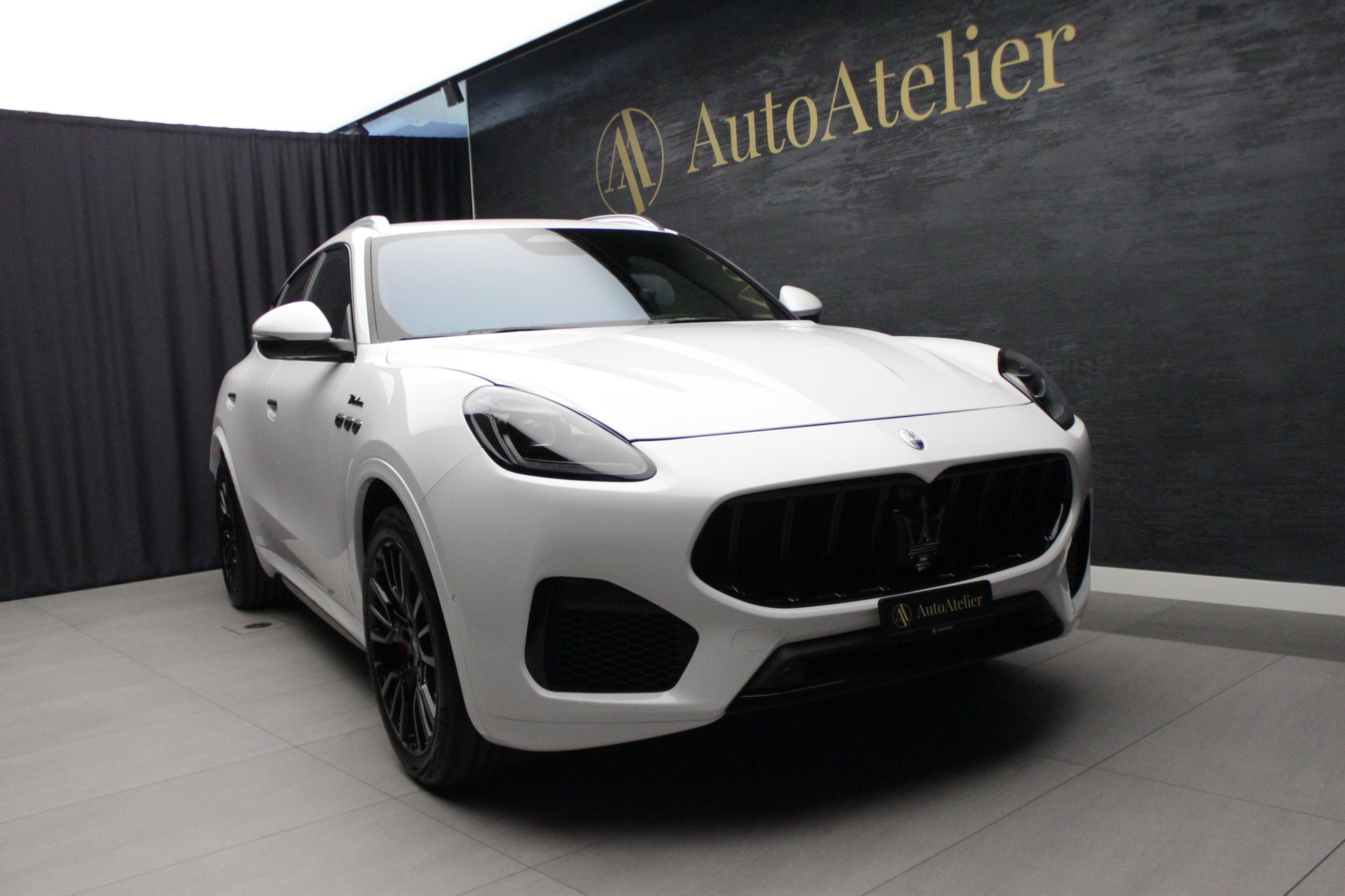 MASERATI Grecale 2.0 MHEV Modena Hybrid Automatica-showroom-element-2