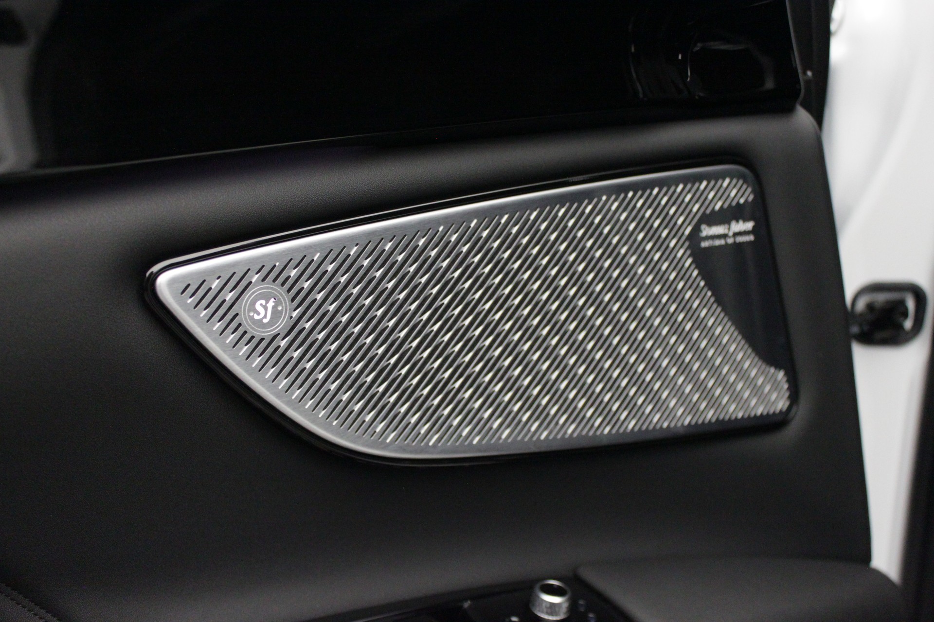 MASERATI Grecale 2.0 MHEV Modena Hybrid Automatica-image-15