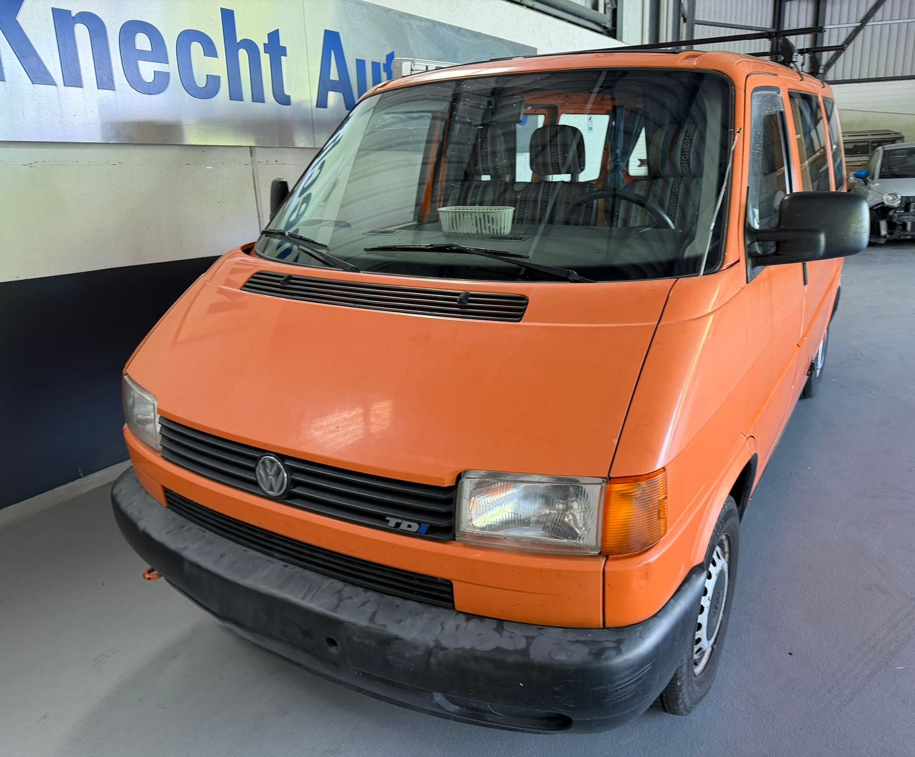 VW T4 Caravelle 2.5TDI ABS (Wohnmobil)-showroom-element-3