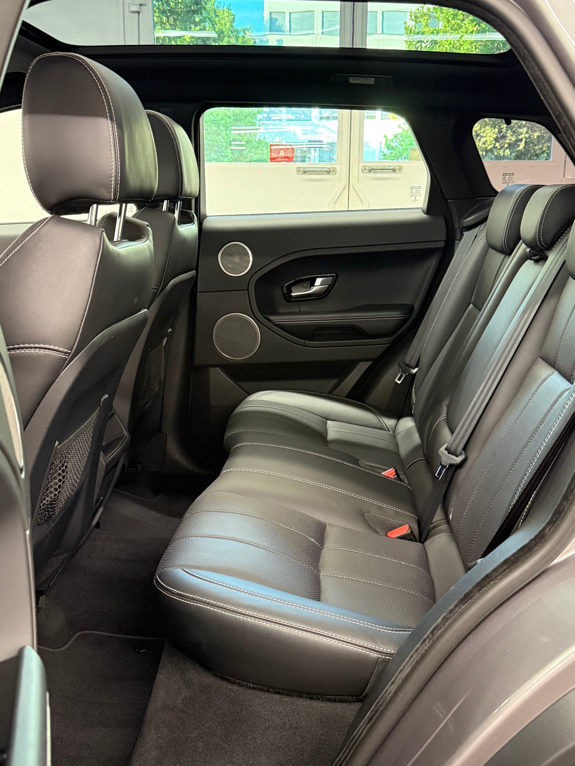LAND ROVER Range Rover Evoque 2.0 Si4 Dynamic AT9-image-16