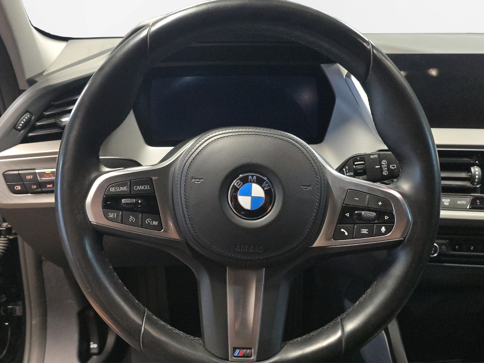 BMW 120i Steptronic-image-9