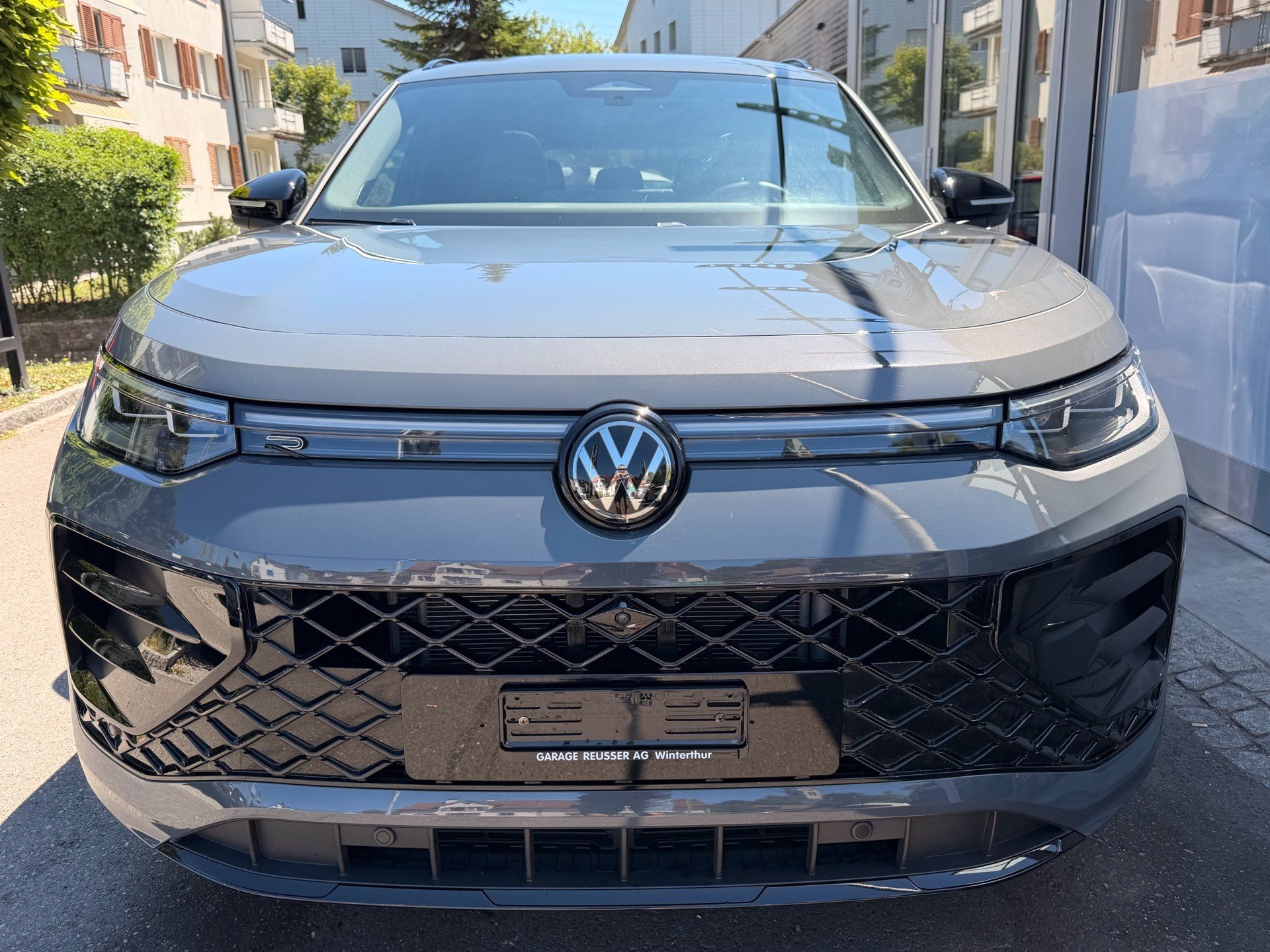 VW Tayron 2.0 TDI 193 PS 4Motion R-Line *** PANORAMDACH & ANHÄNGERKUPPLUNG ***-showroom-element-1