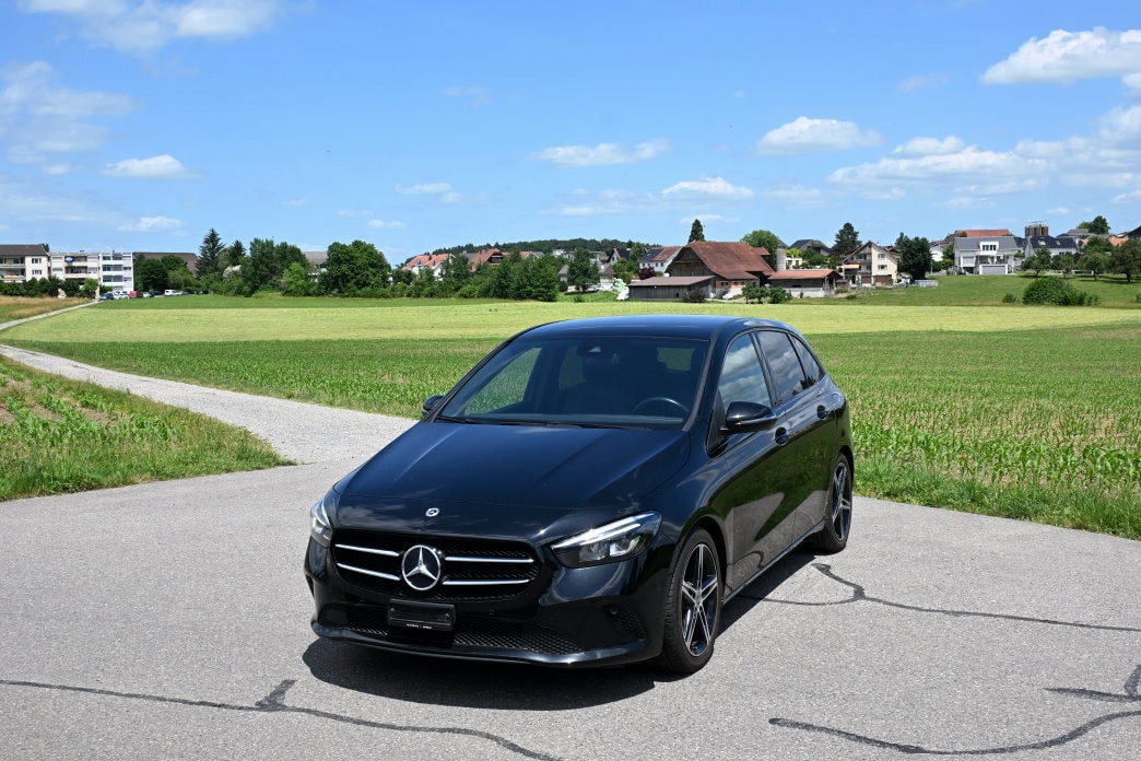 MERCEDES-BENZ B 200 d Night Star 8G-DCT