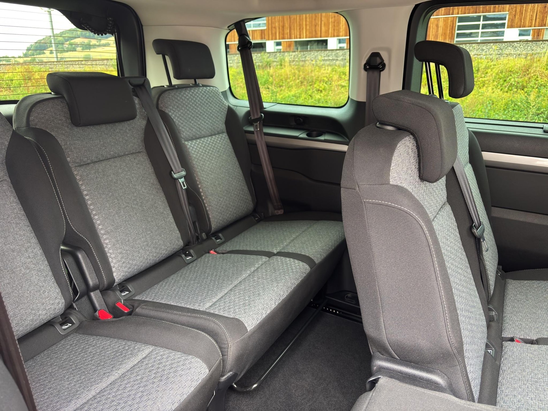 CITROEN Spacetourer M 2.2 BlueHDi 180 You S/S-image-17