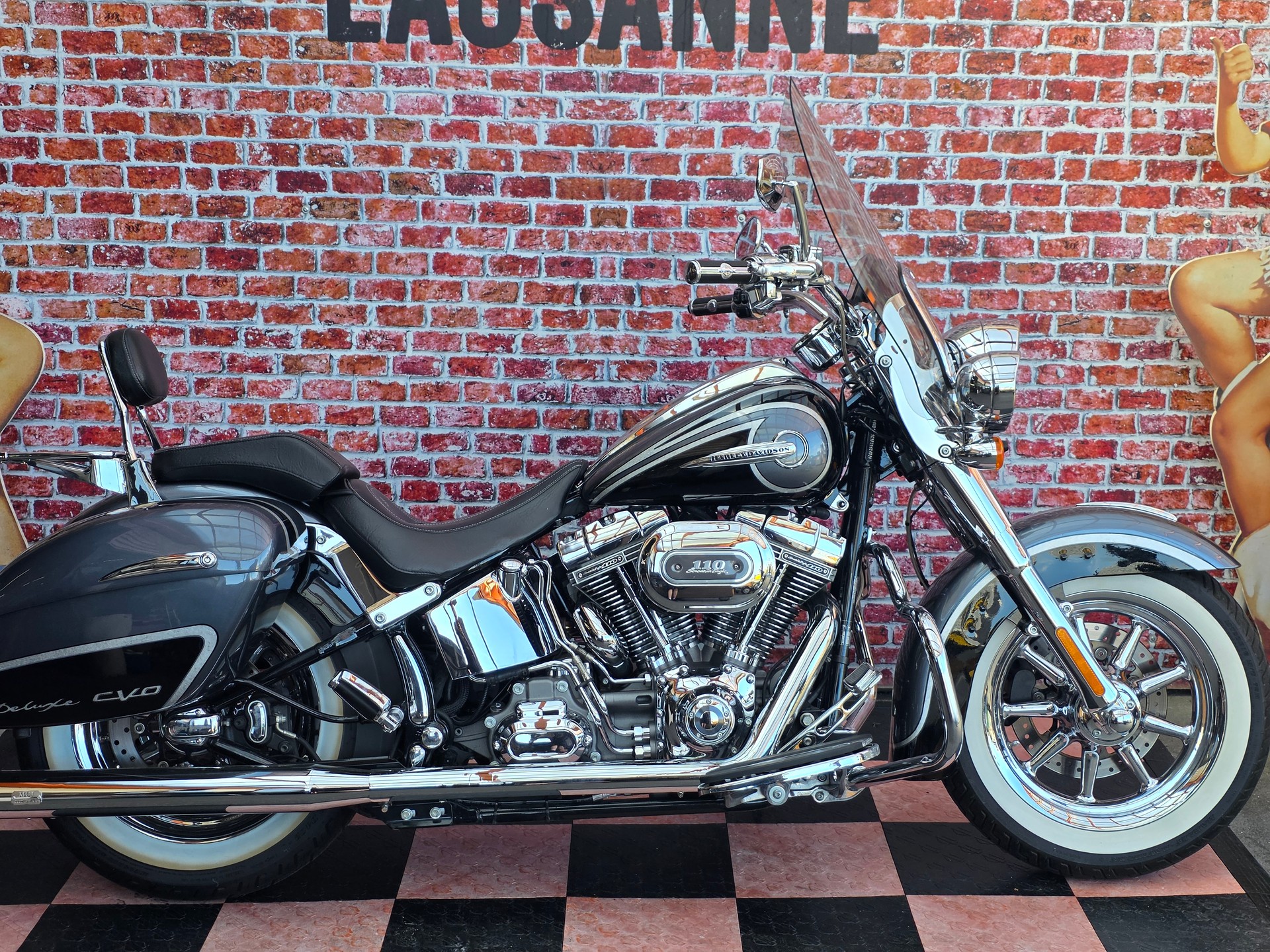 HARLEY-DAVIDSON FLSTNSE Softail Deluxe ABS CVO-image-2