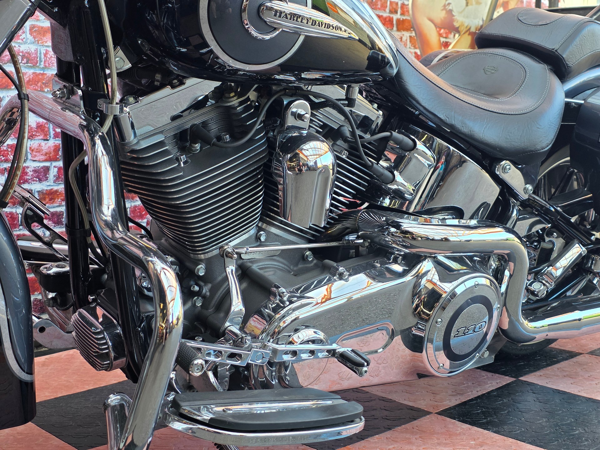 HARLEY-DAVIDSON FLSTNSE Softail Deluxe ABS CVO-image-6